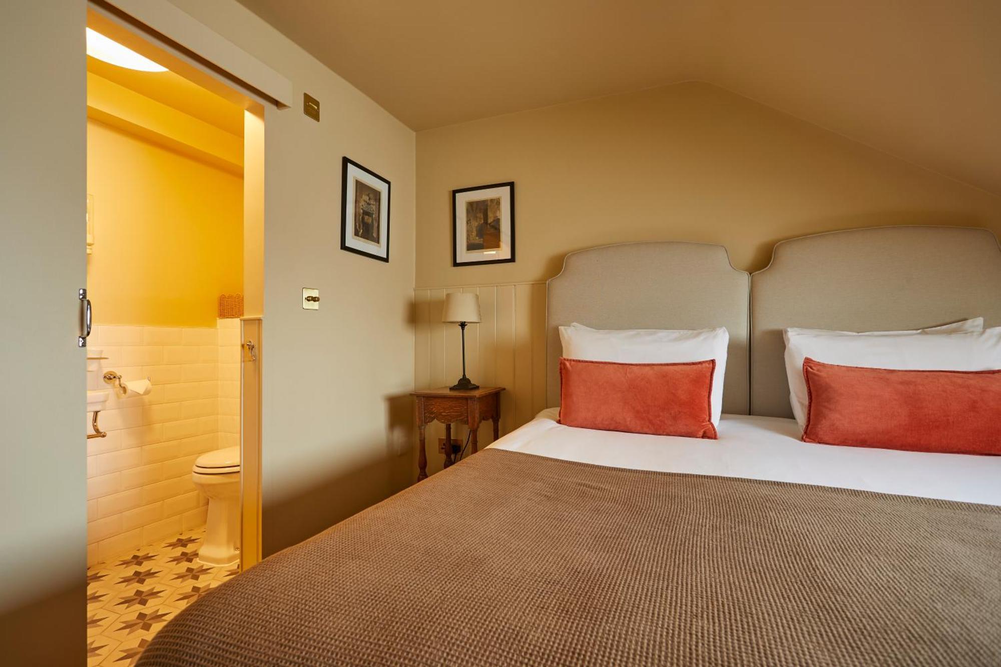 Comfy Double or Twin Room