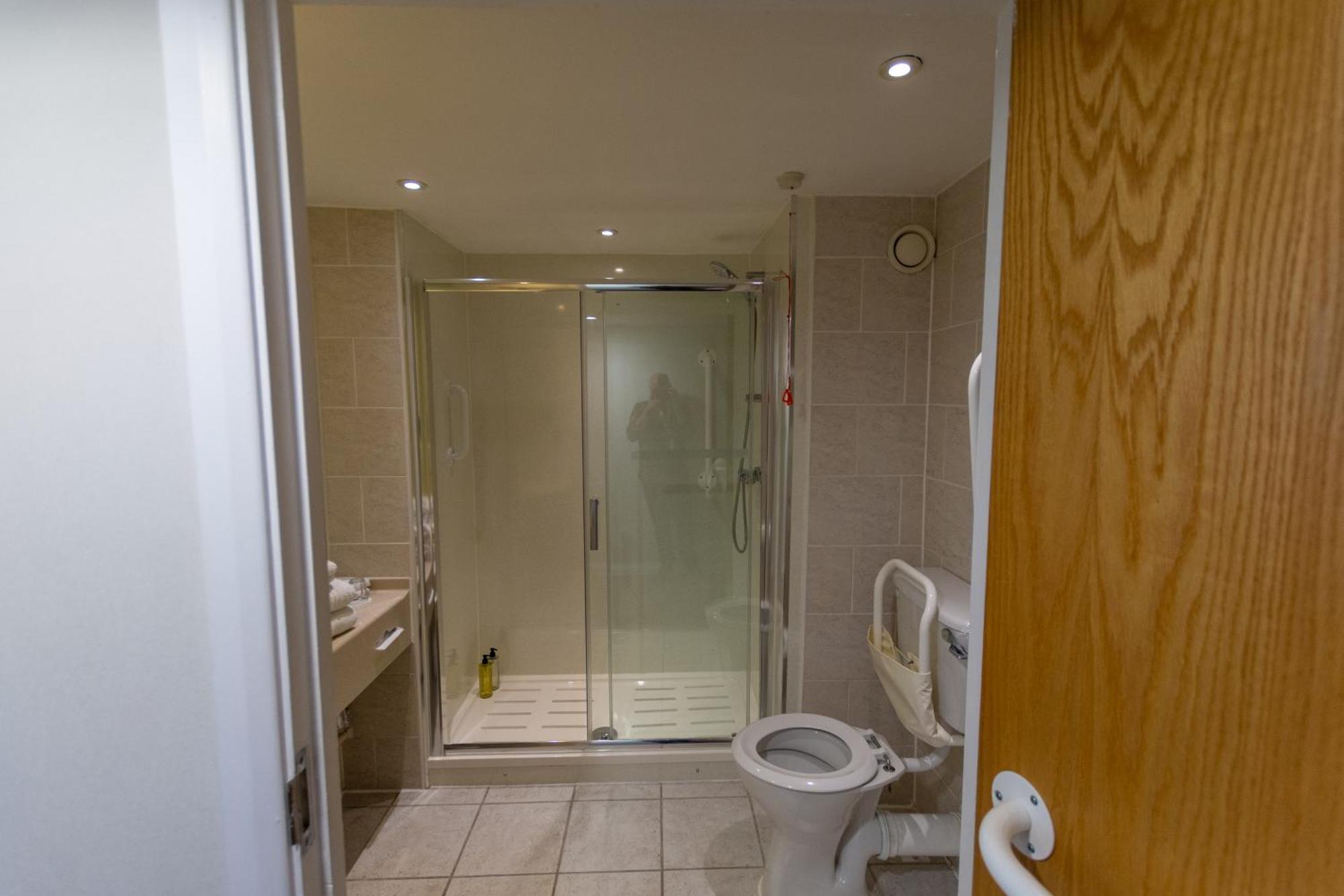 Standard King Room Disability Access