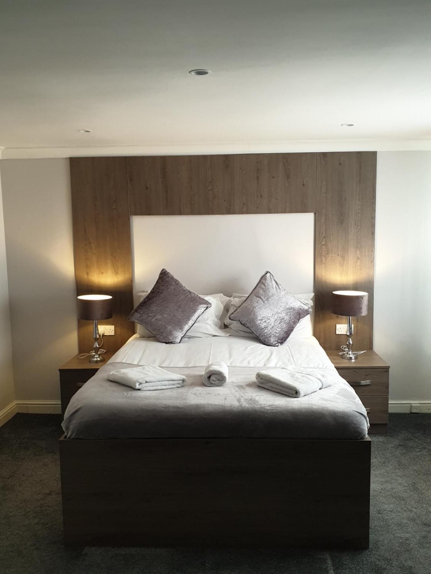 Deluxe Double Room with Shower