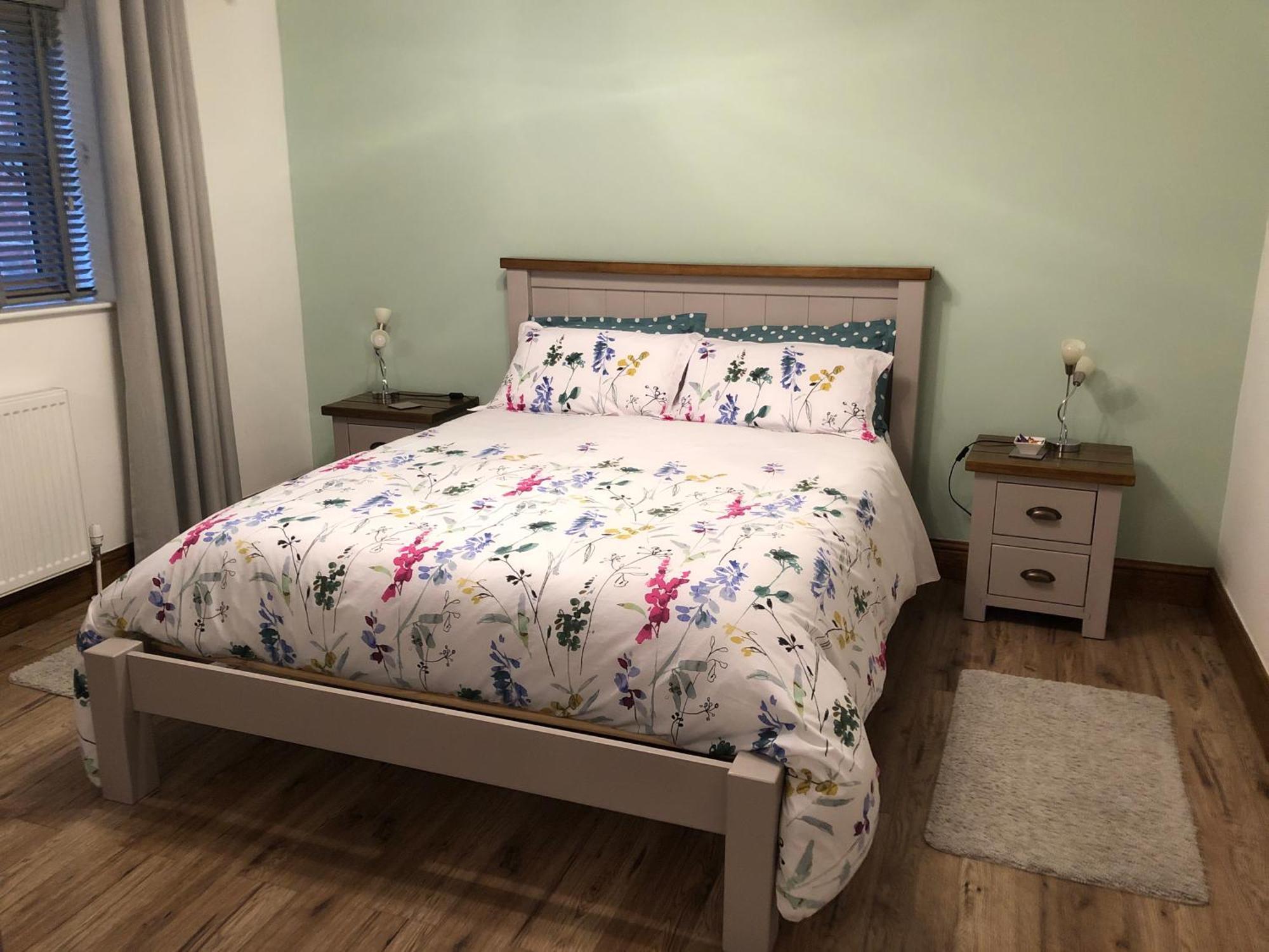 Deluxe Double Room Shower