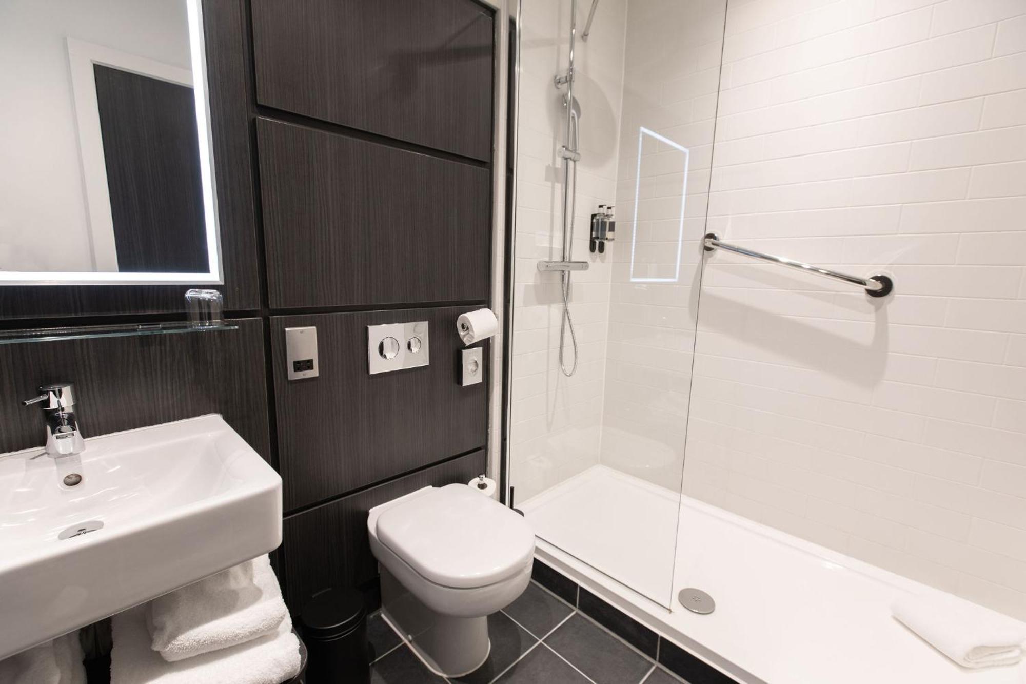 Classic Double Room,1536003022:JPEG