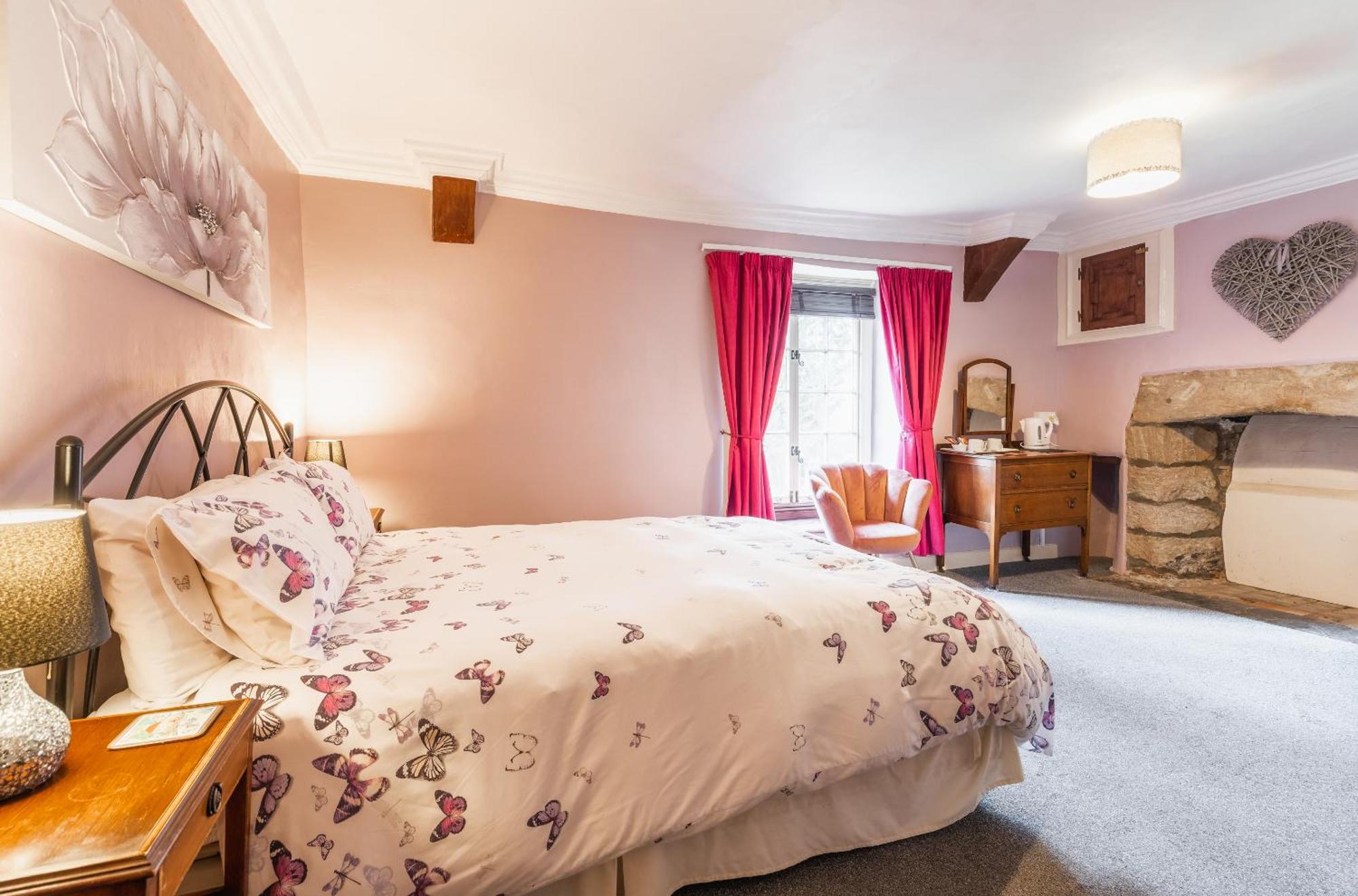 Double Room with Private Bathroom,1535875429:JPEG