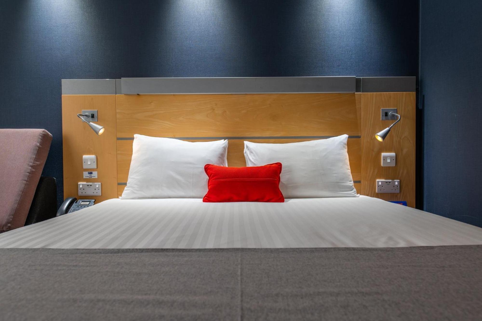 Standard Room with Free Hot Breakfast