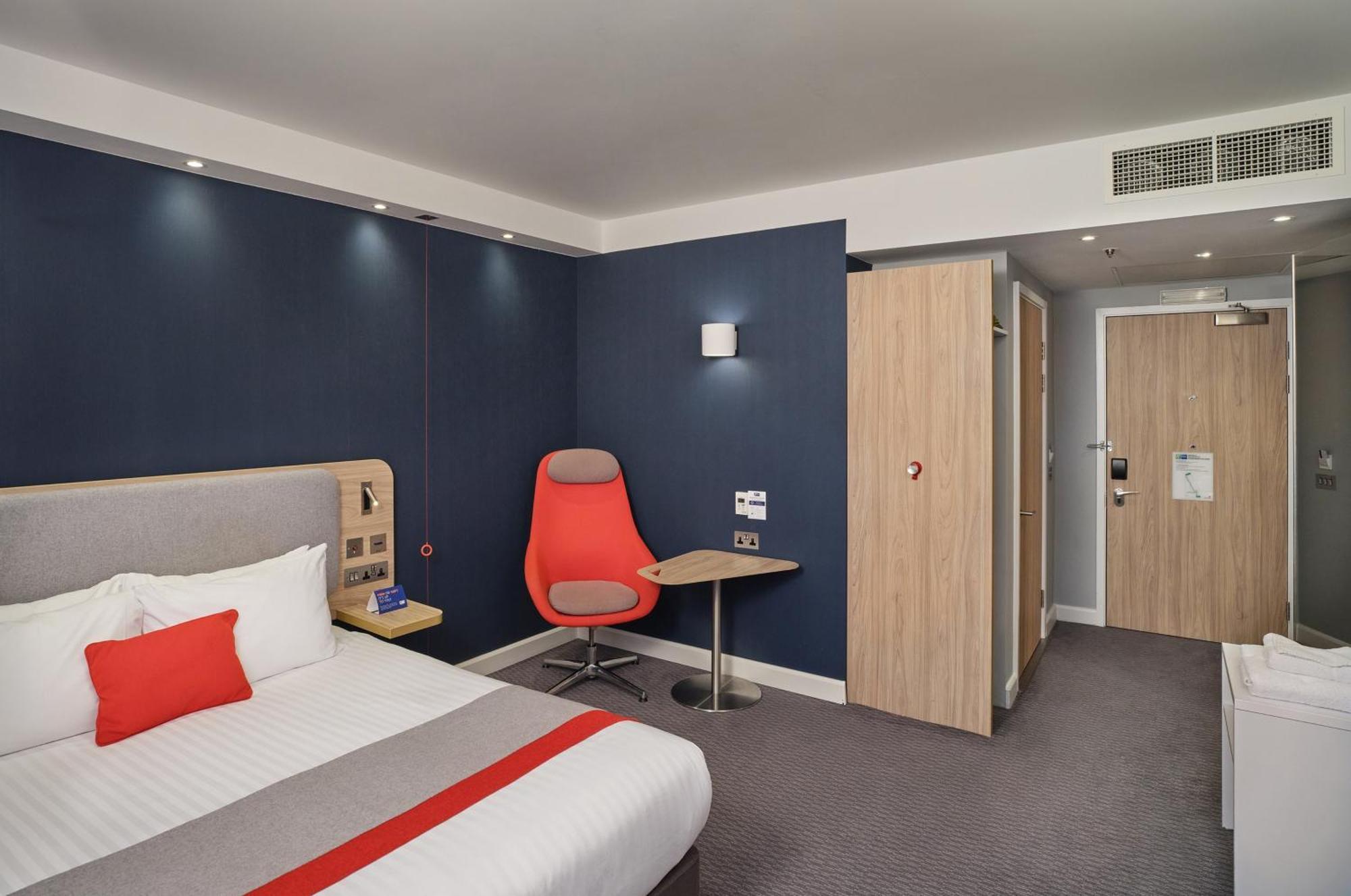 Standard Double Room Hot Accessible