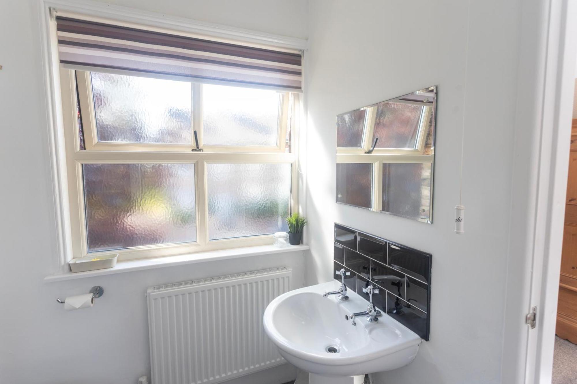 Double Room Private Bathroom