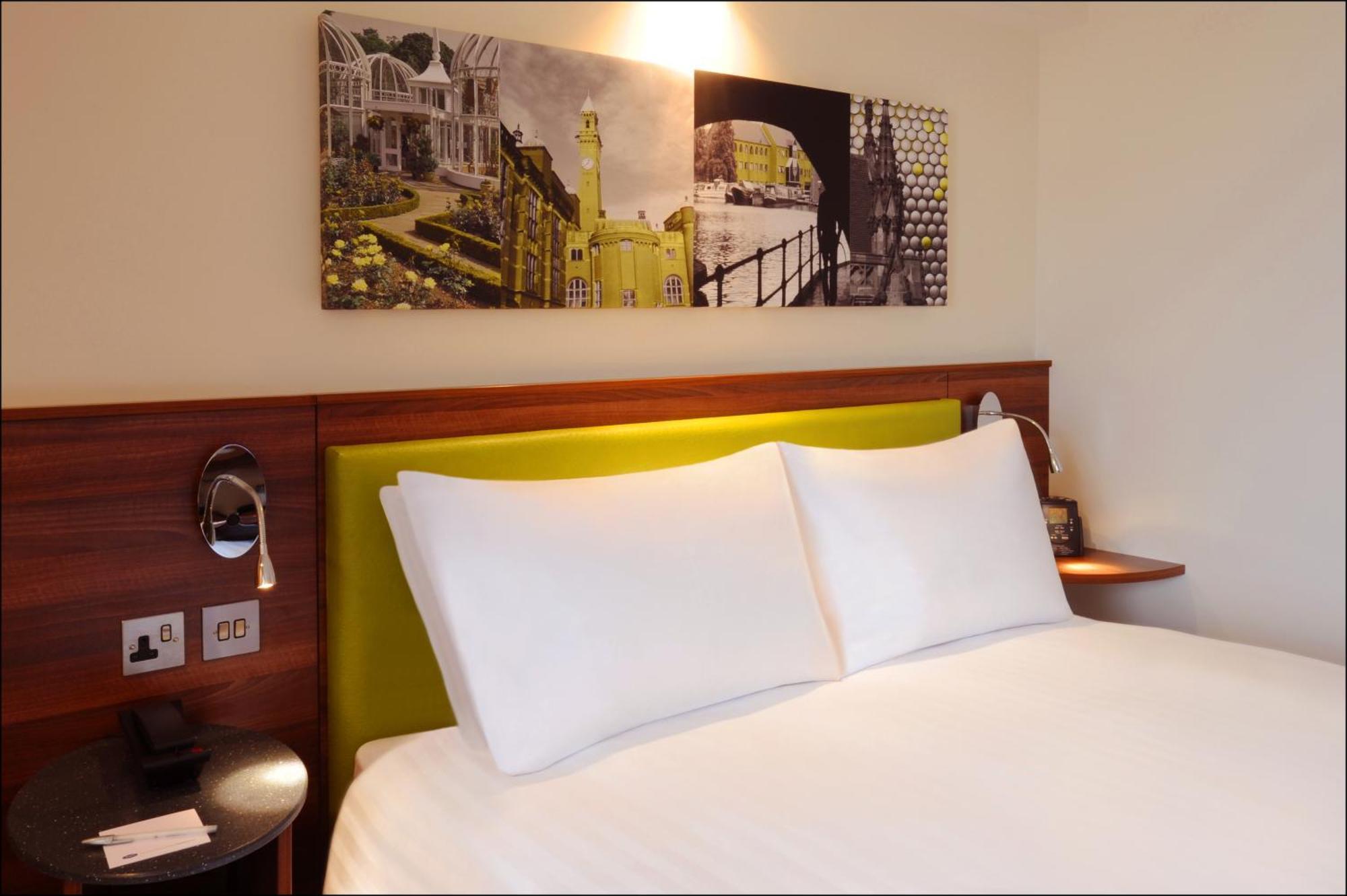 Kamer met Queensize Bed
