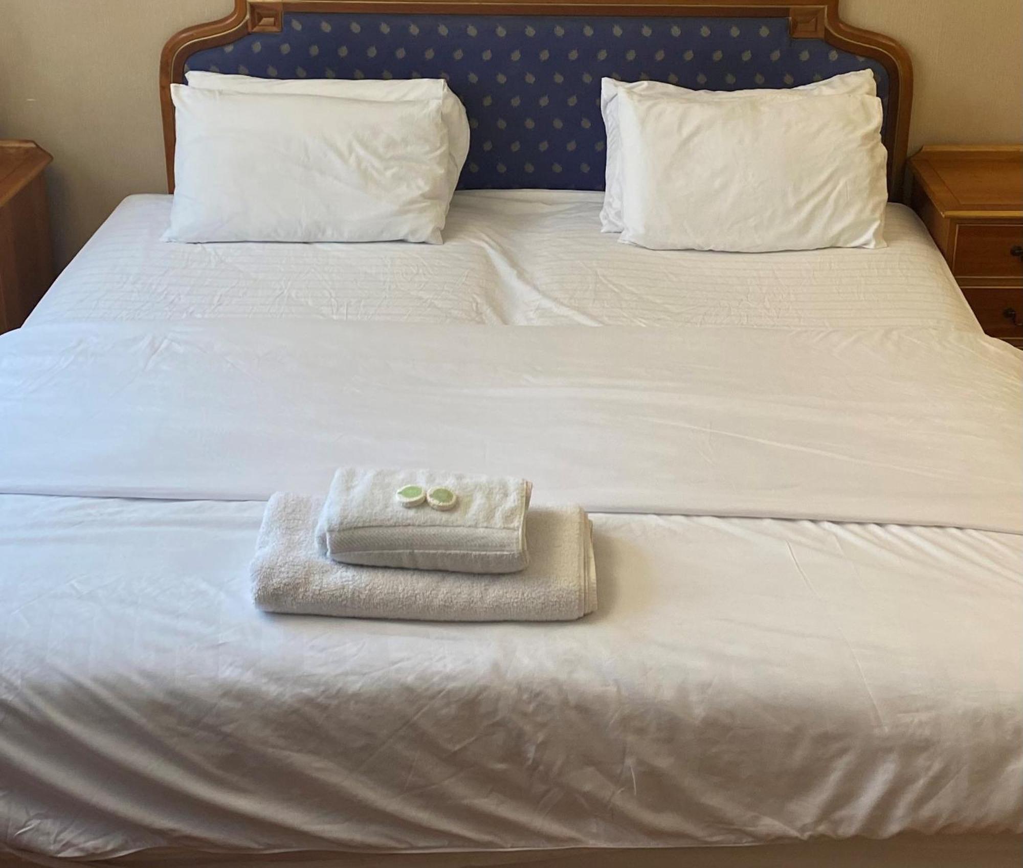 Double Room,1553790313:JPEG