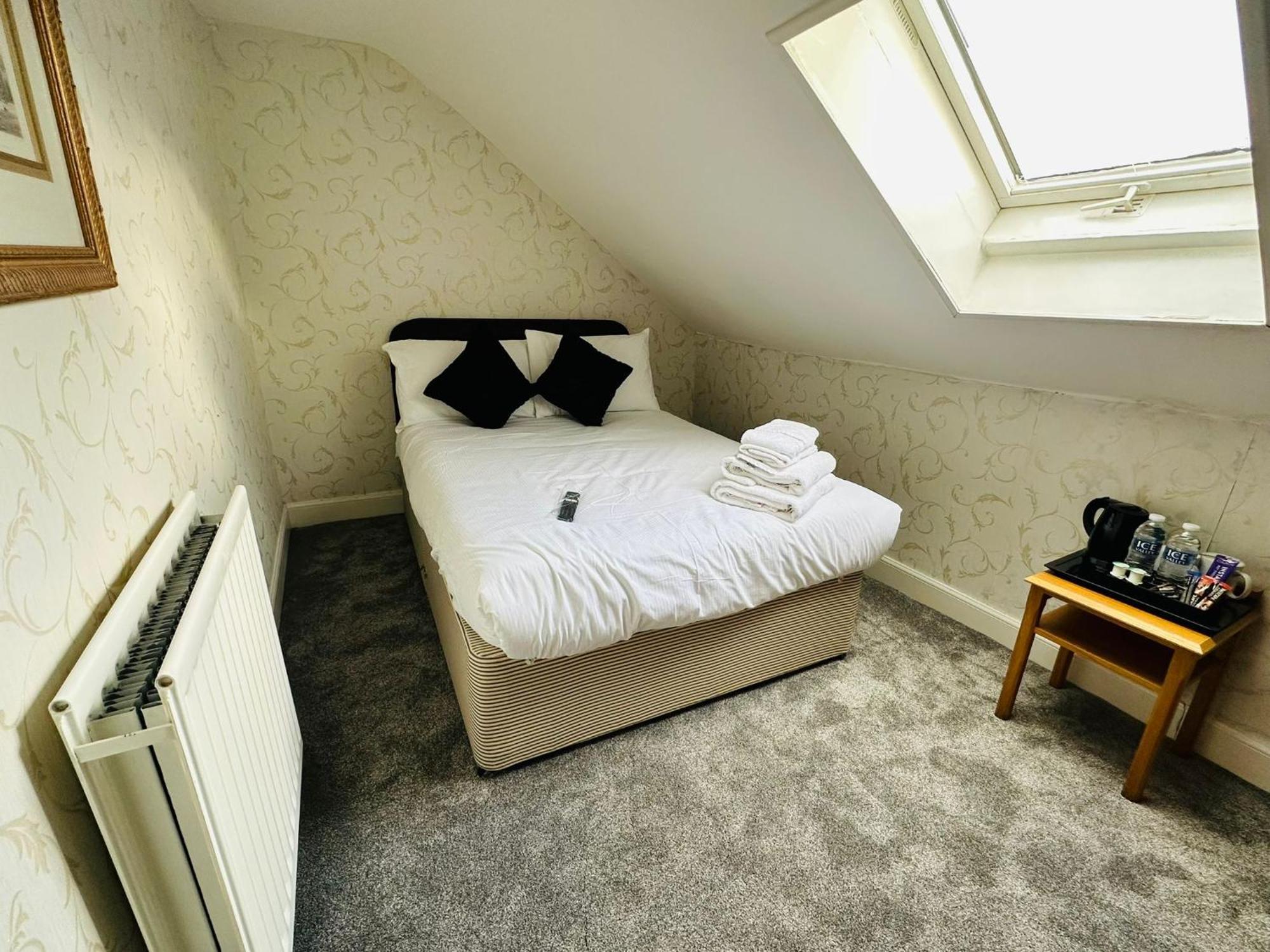 Habitación Doble Pequeña