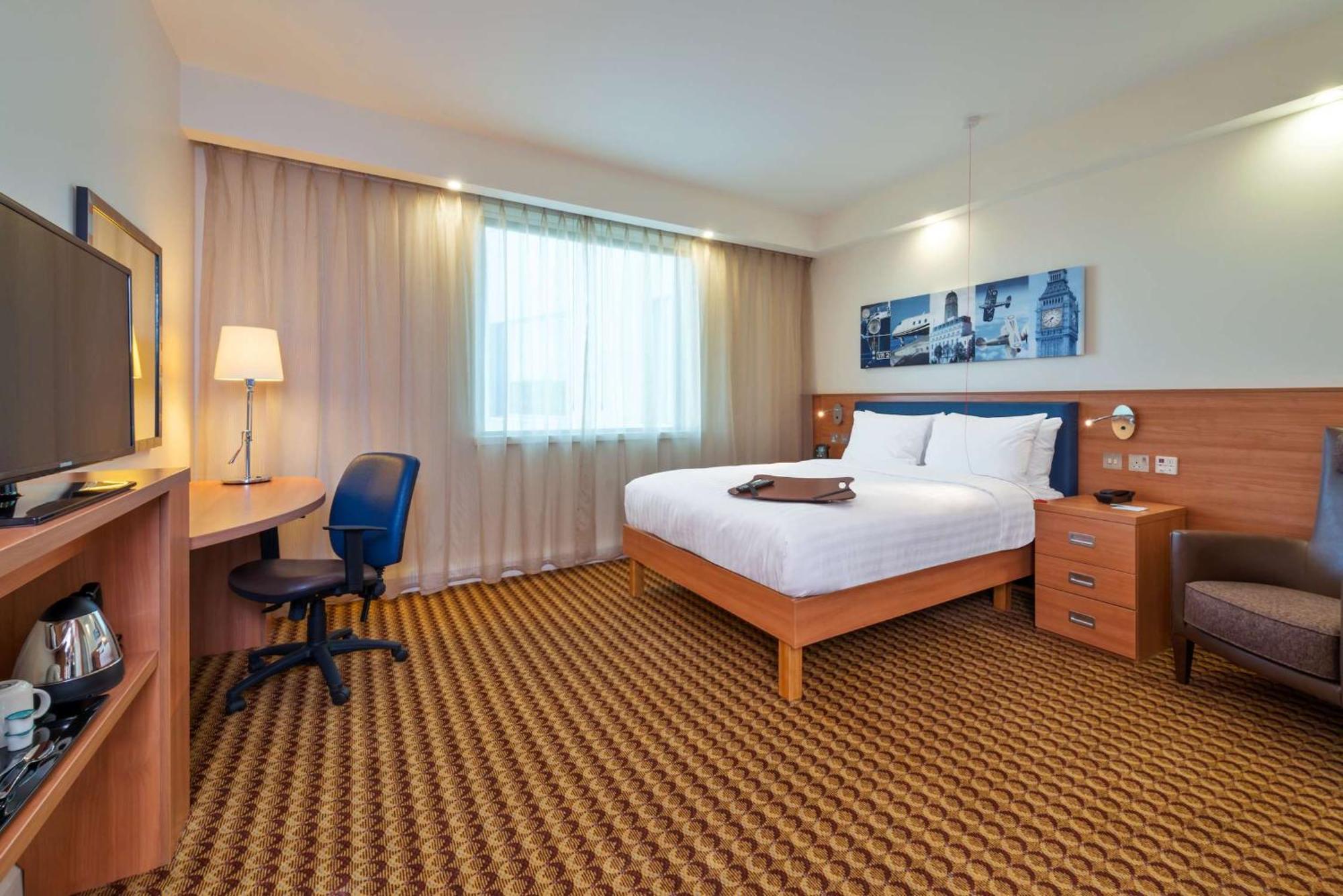 Queen Room Airport Transfer