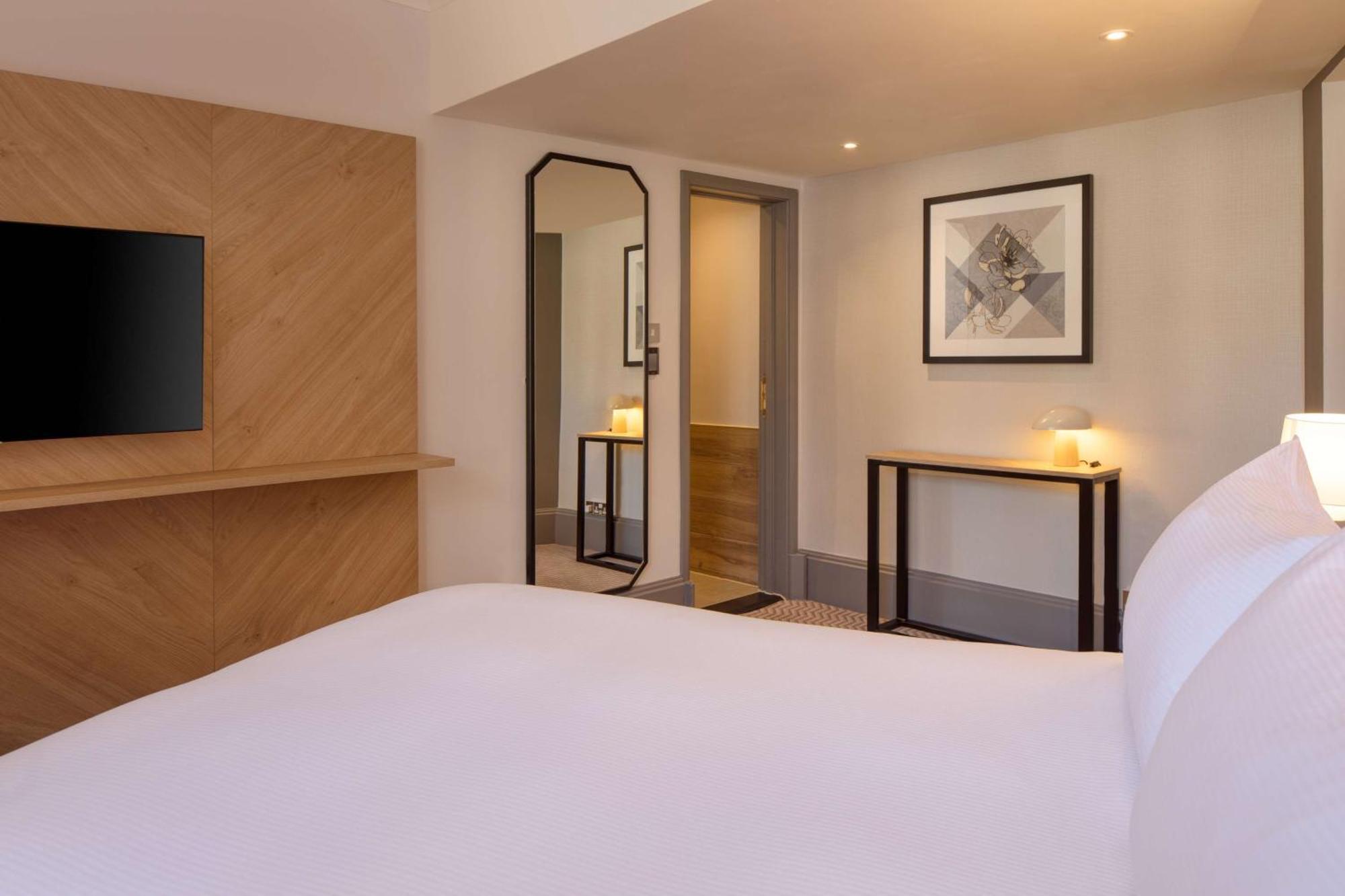 King Guest Room
