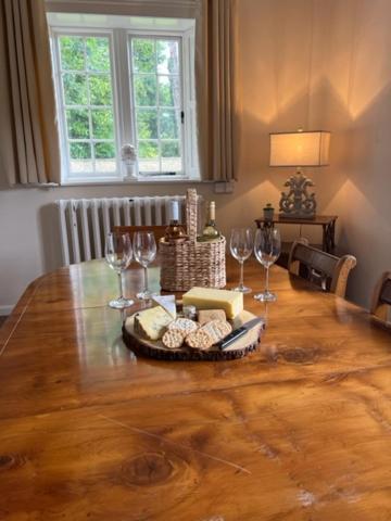 Four-Bedroom House,1558917043:JPEG