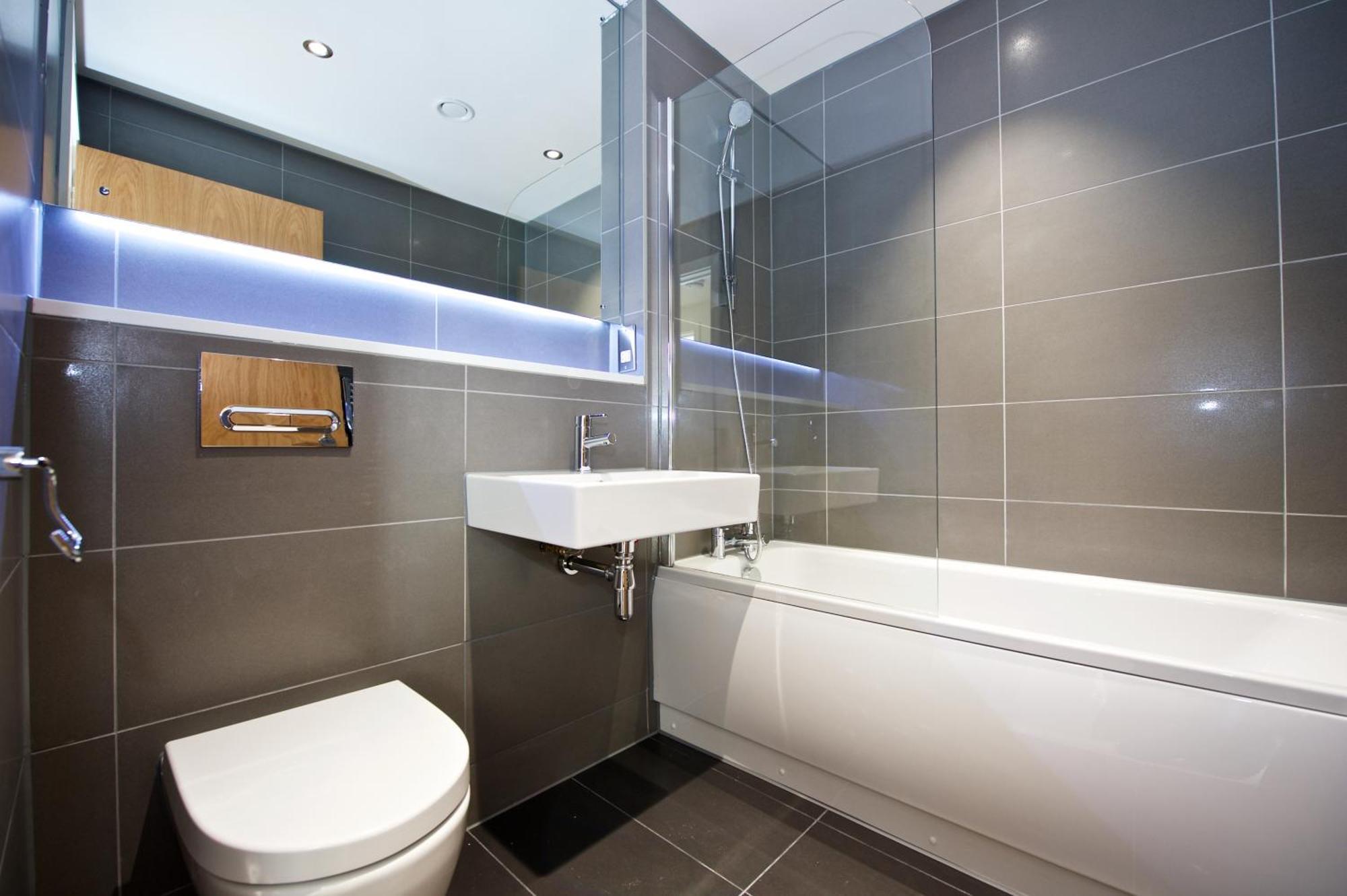 Superior Two Bedroom Apartment Sleeps 6