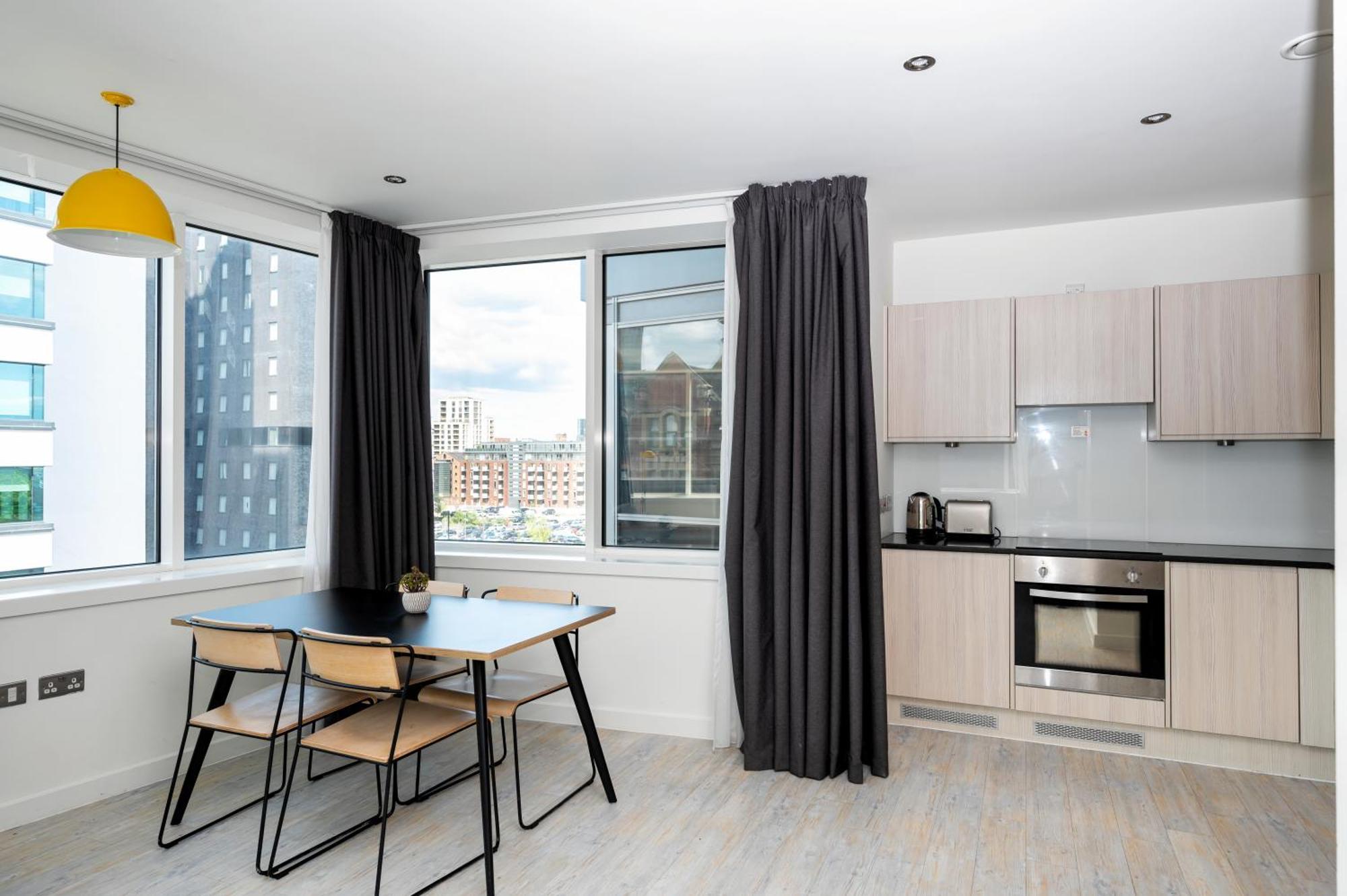 Superior Two Bedroom Apartment Sleeps 6