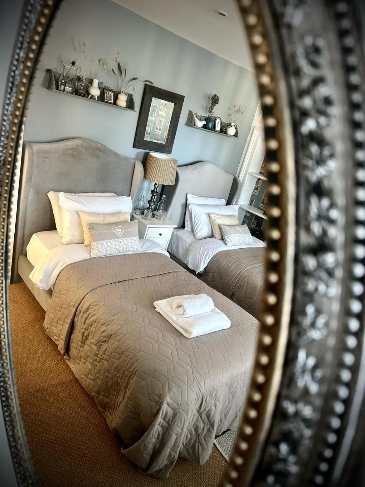Superior Twin Room Non Pet Friendly