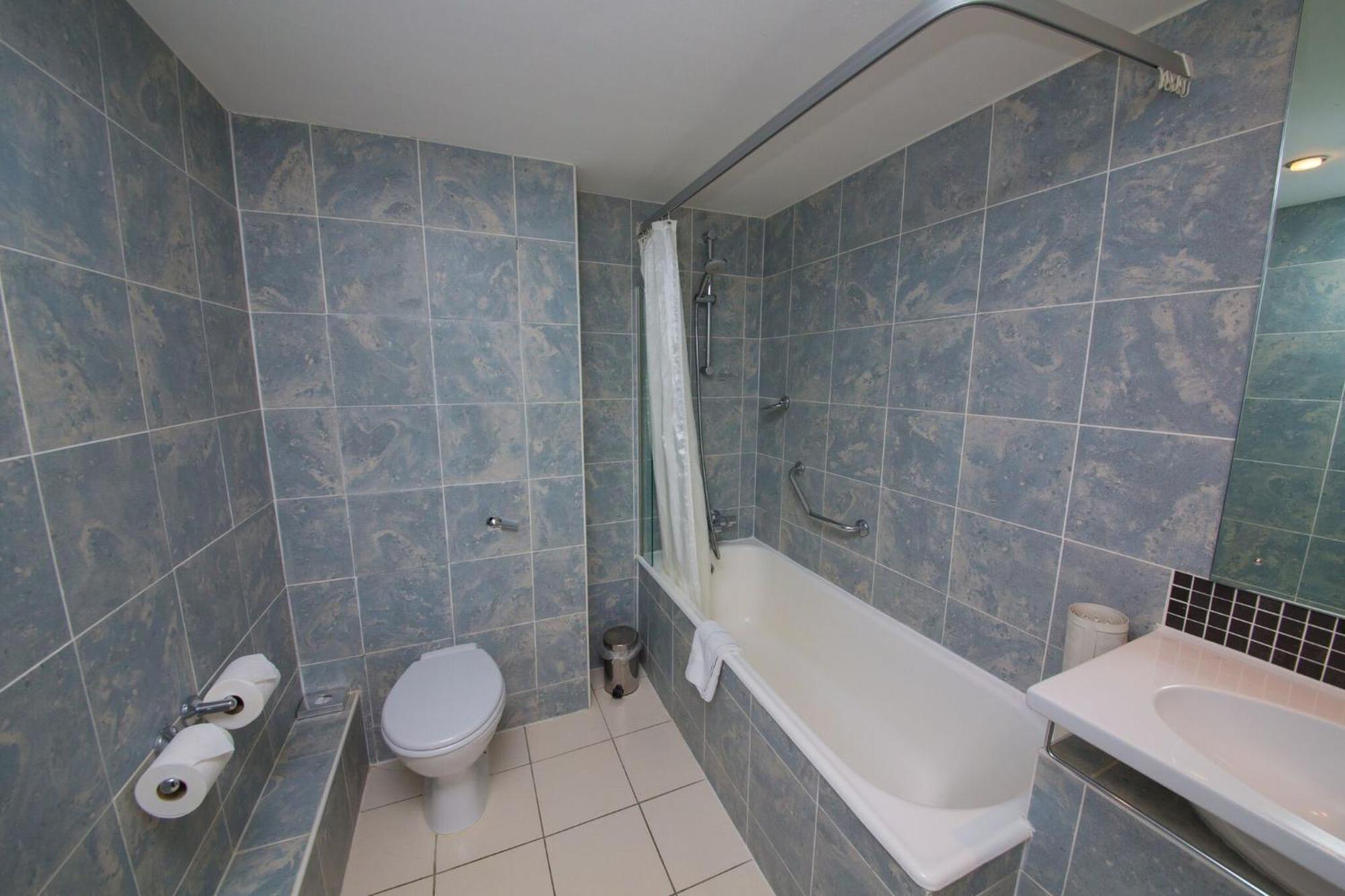 Deluxe King Room Sea View