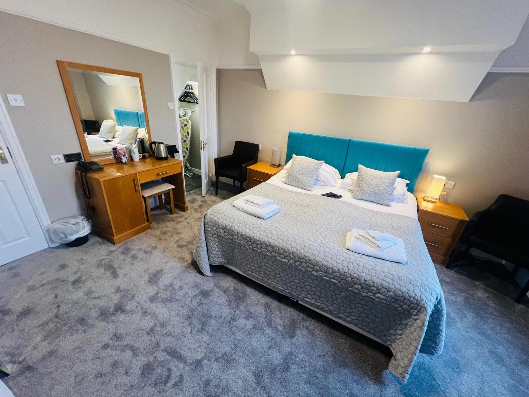 Superior King or Twin Room