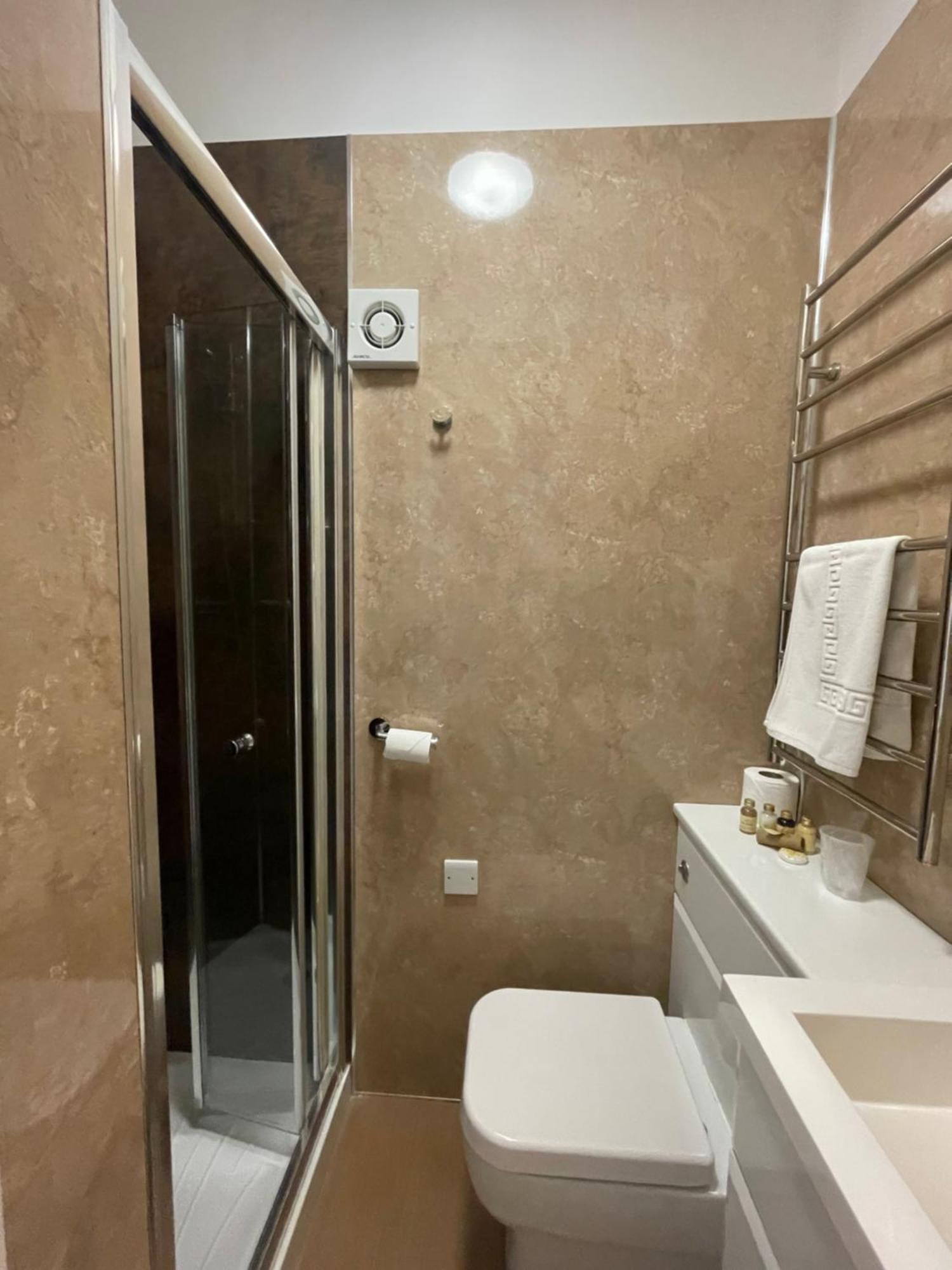 Inland Single Room