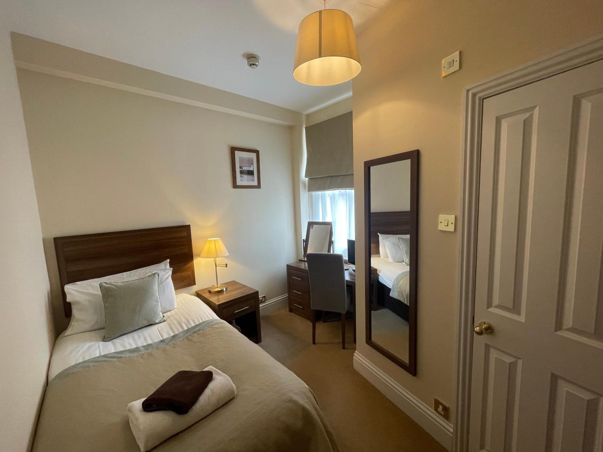 Inland Single Room