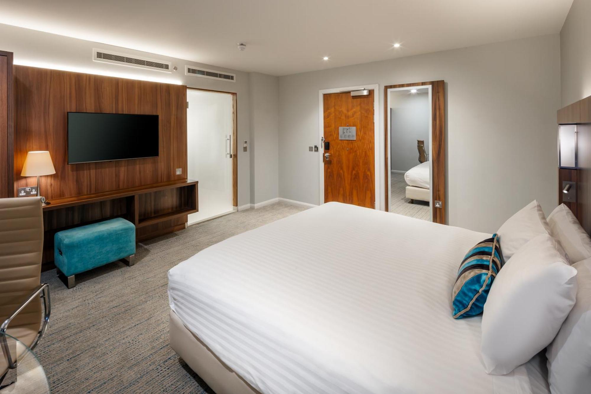 Habitación con cama extragrande