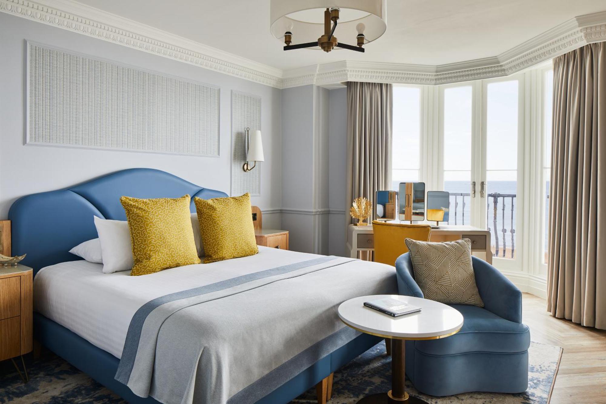 Feature Executive King with Sea View and Balcony