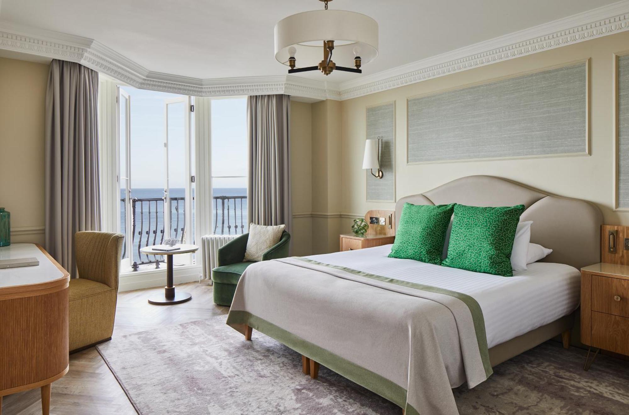 Feature Executive King Sea View Balcony
