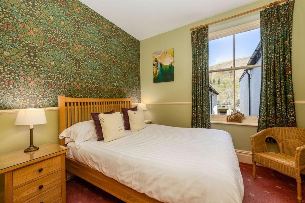 Double Room Shower