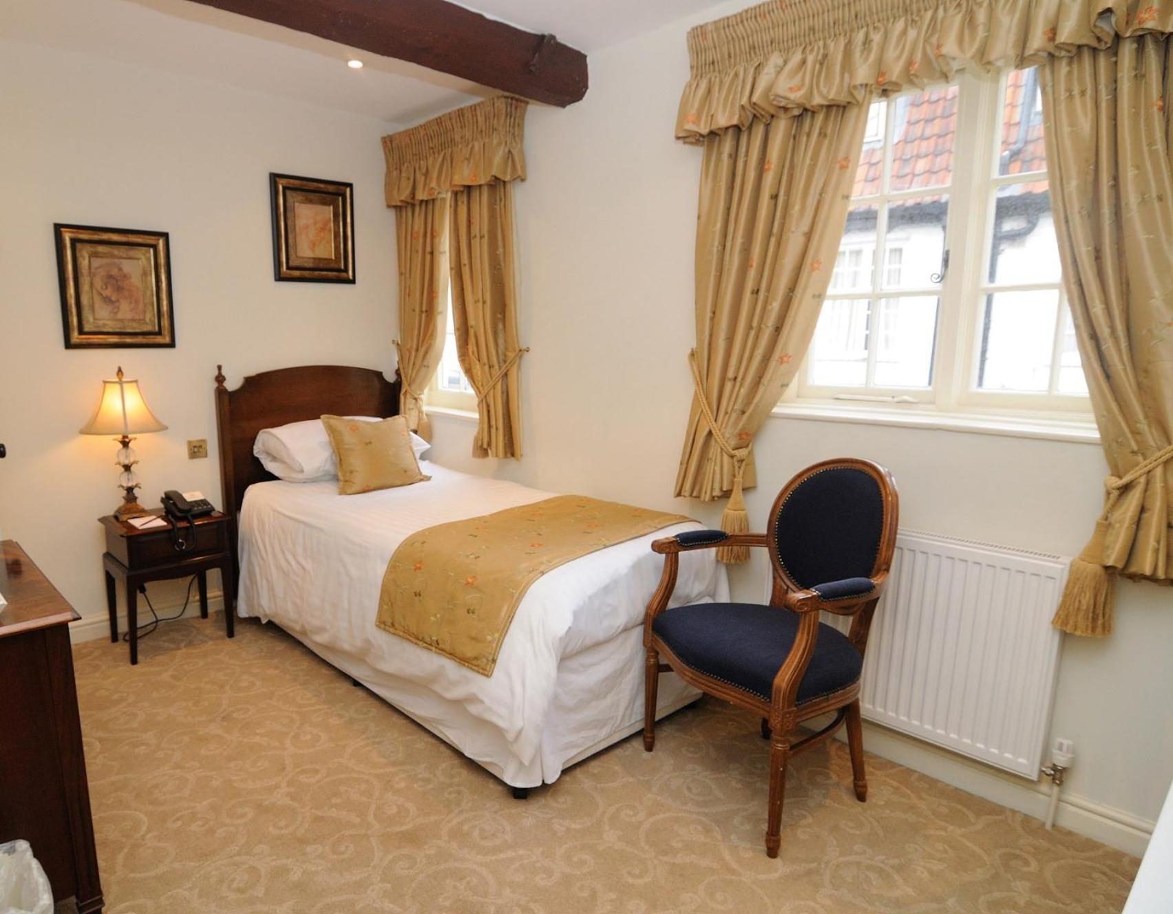 Classic Single Room