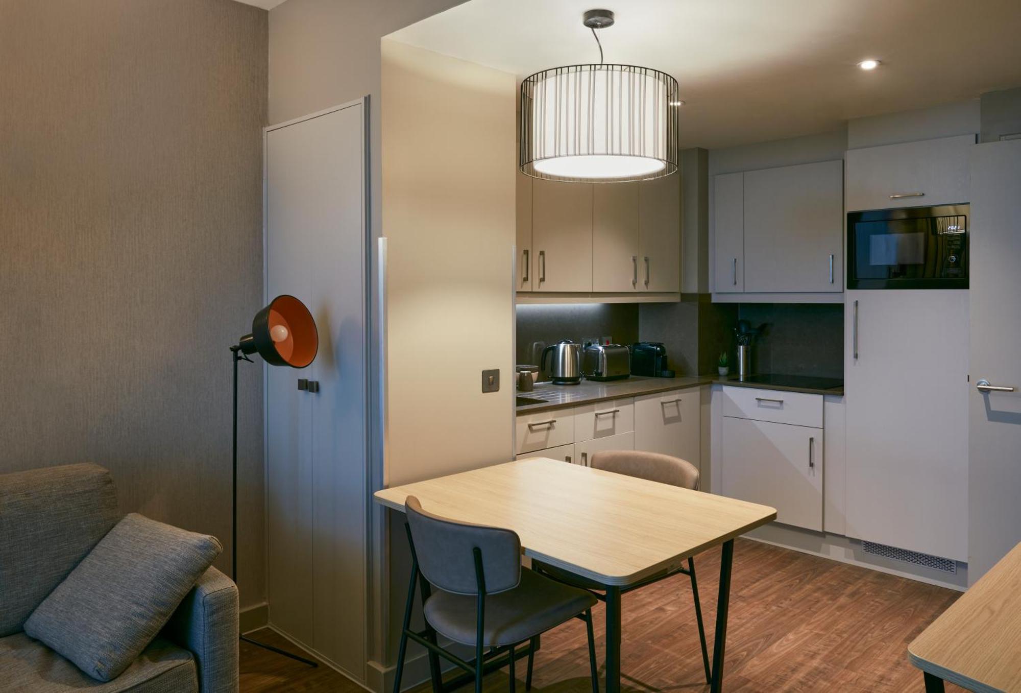 One Bedroom Apartment Two Single Beds,1591618499:JPEG