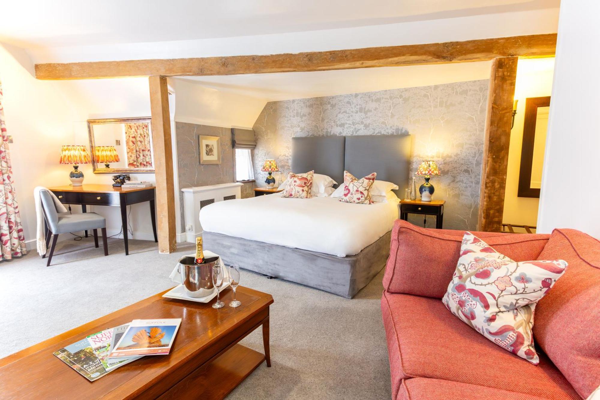 Deluxe Double or Twin Room