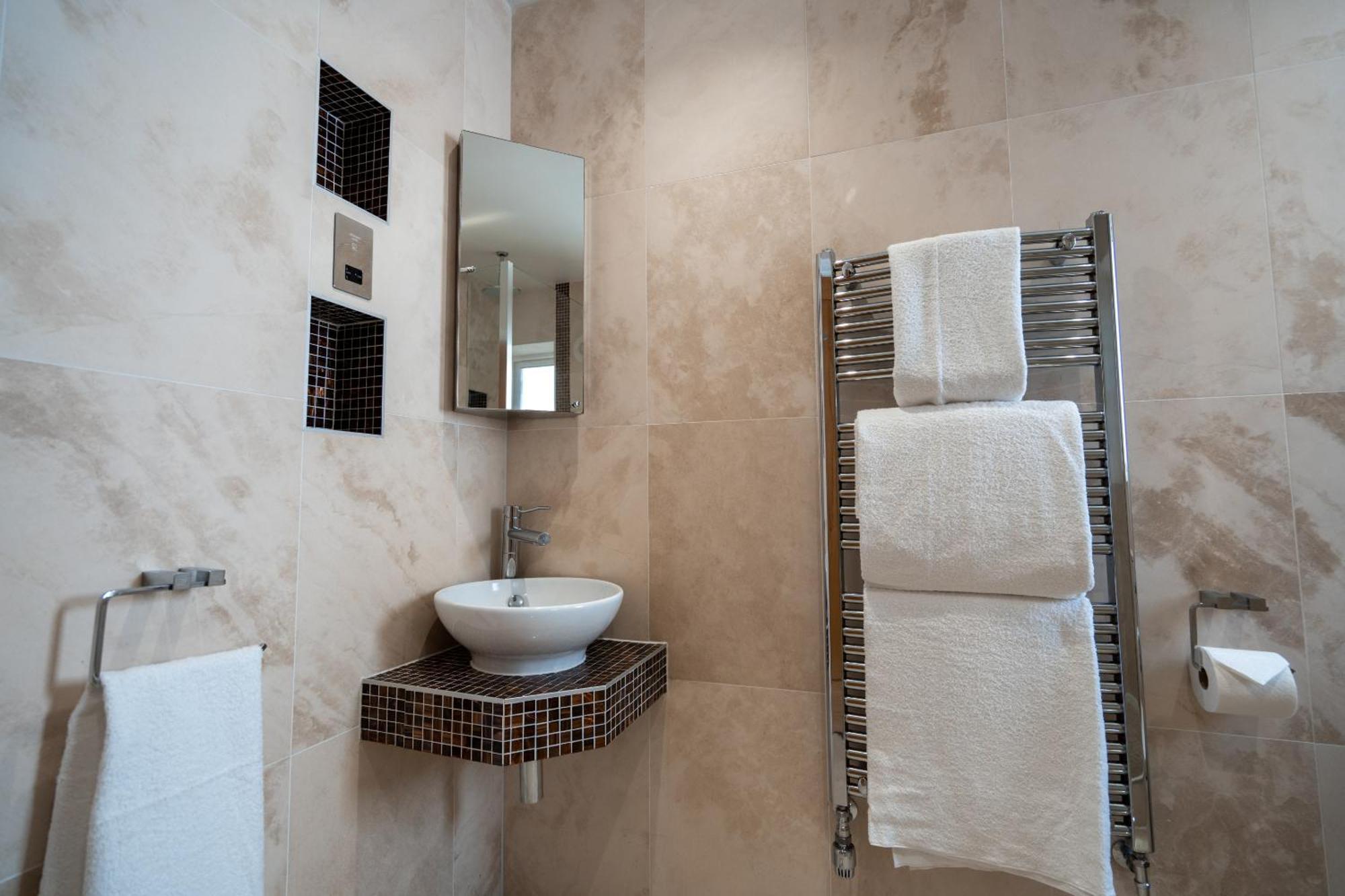 Double Room Private Bathroom