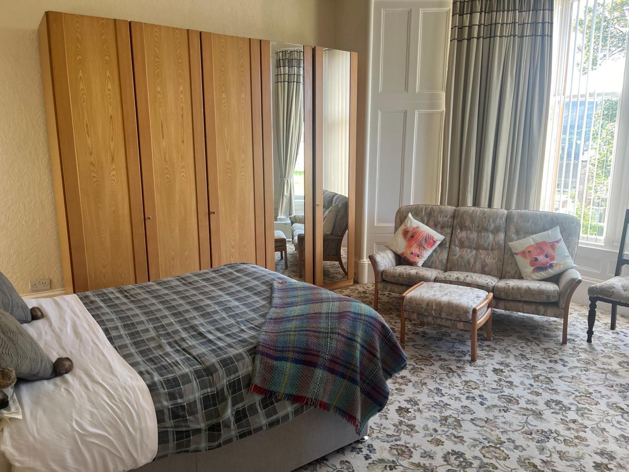 Double Room,1610235655:JPEG