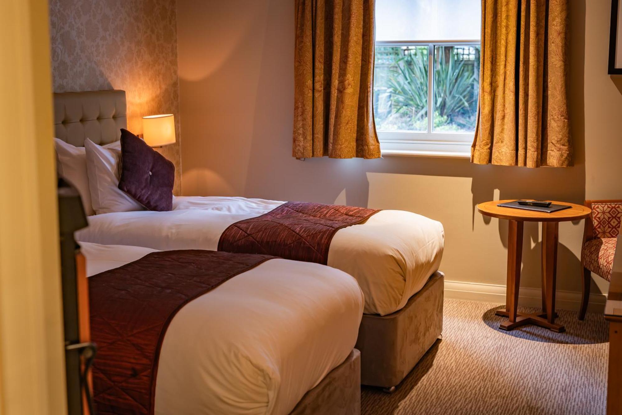 Deluxe Double or Twin Room,1611051685:JPEG