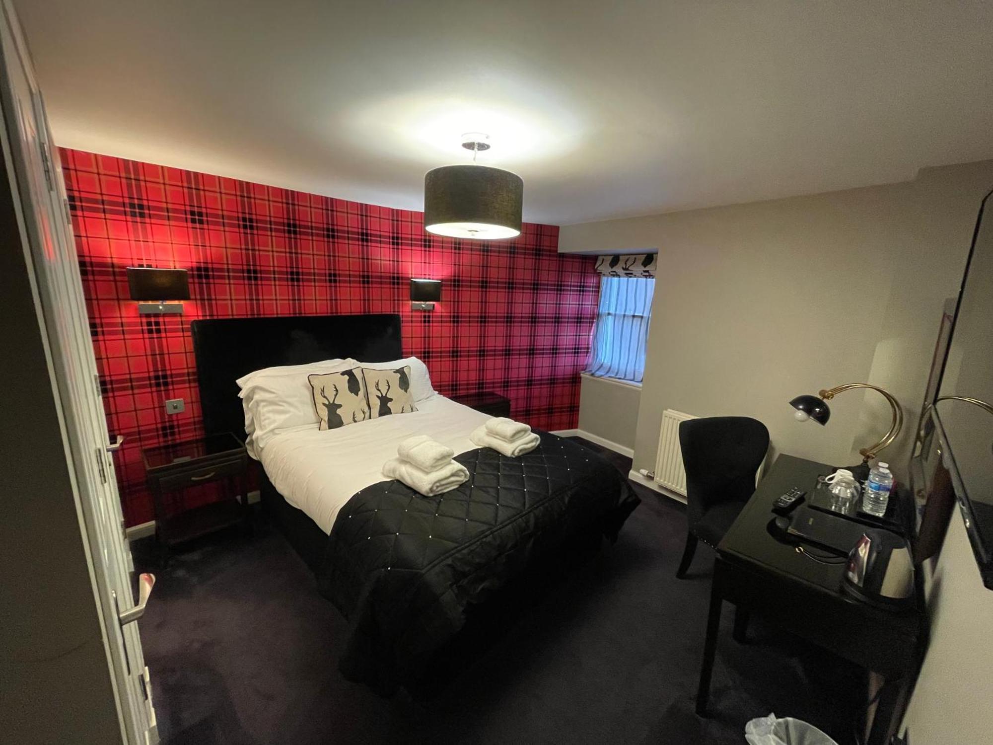 Deluxe Double Room,1613432726:JPEG