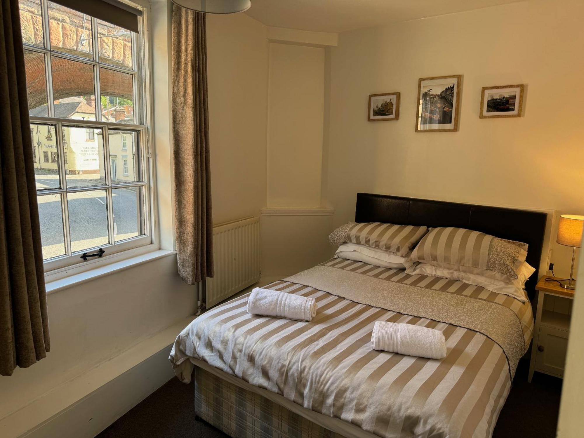 Double Room Private Bathroom