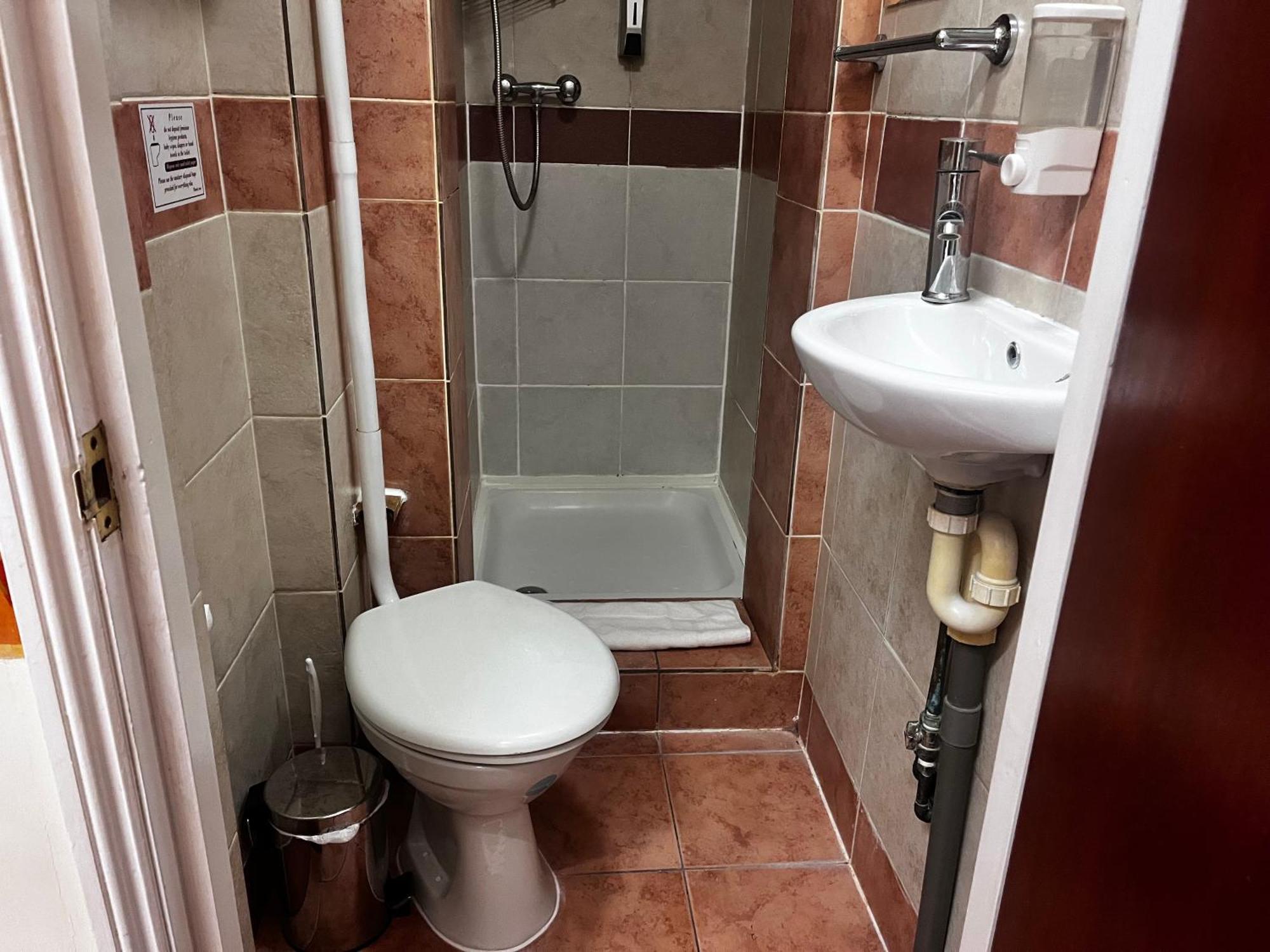 Economy Single Room