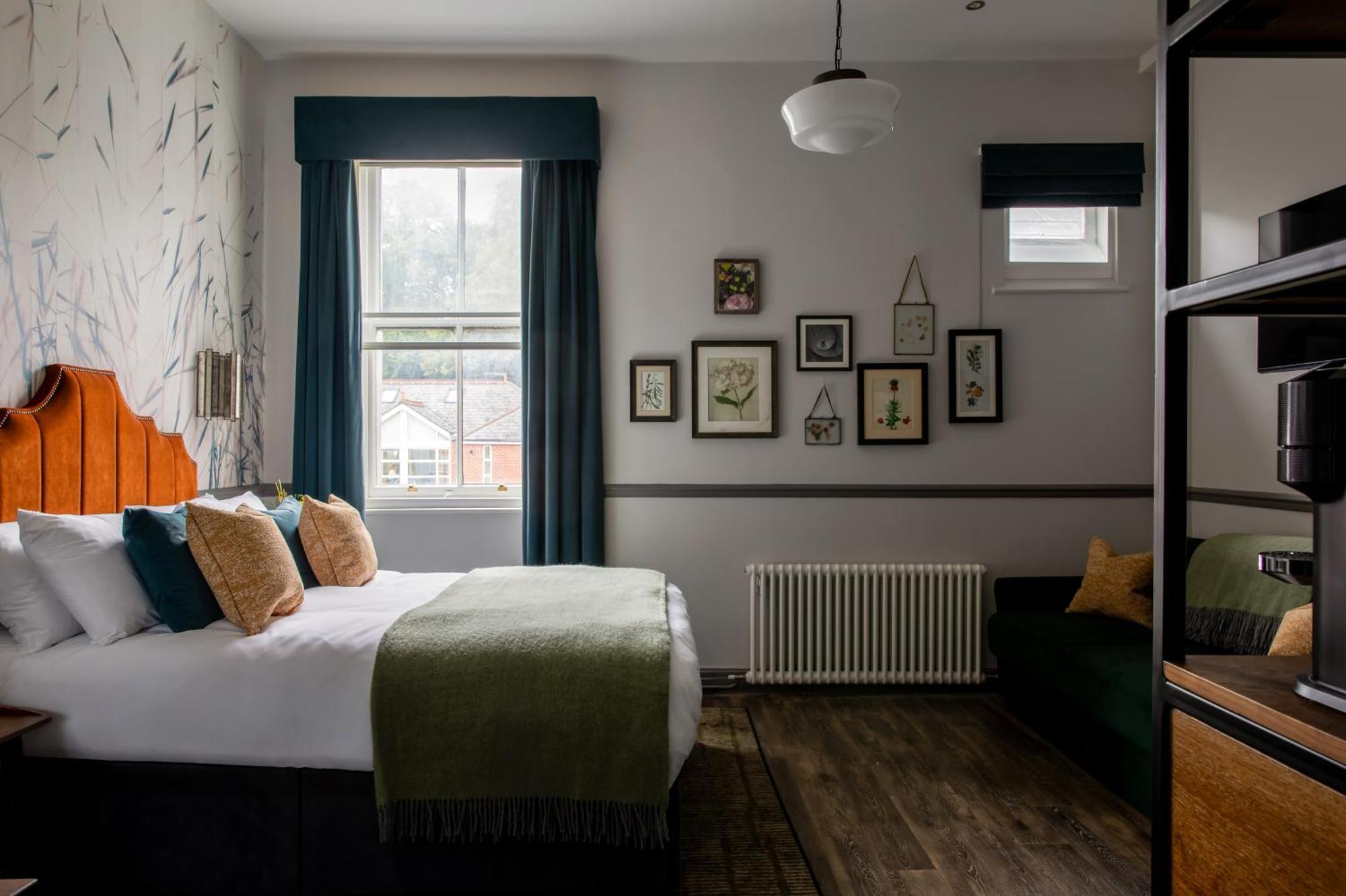 Large Double Room