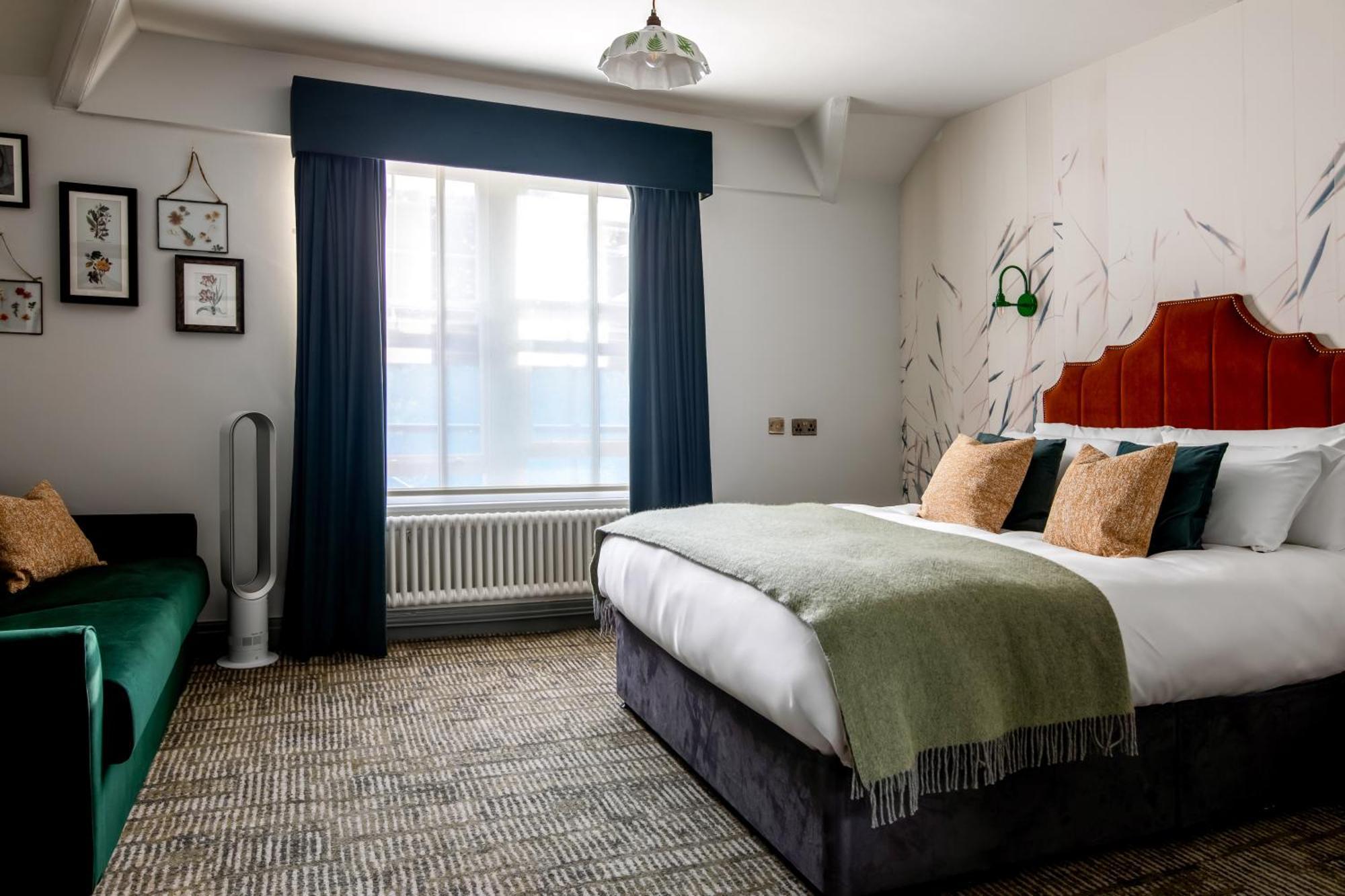 Large Double Room