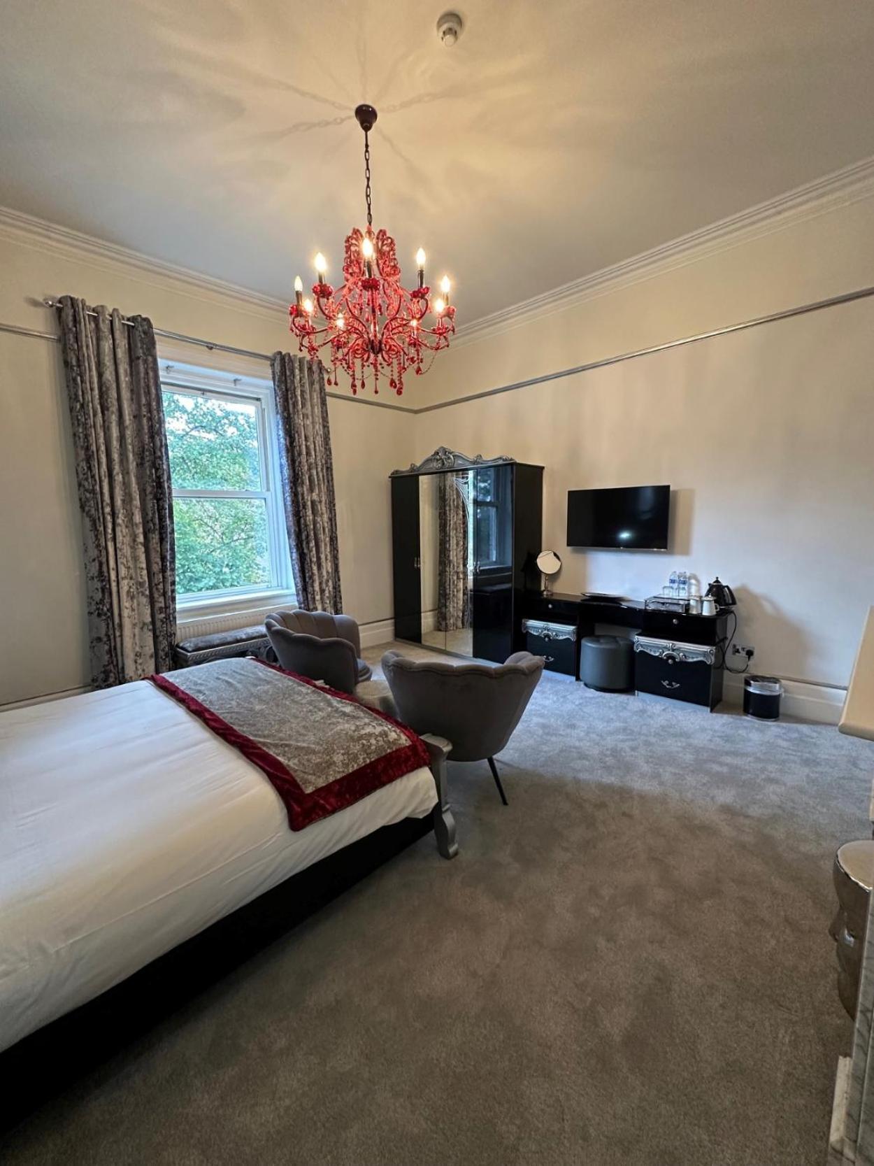 Large Executive Room