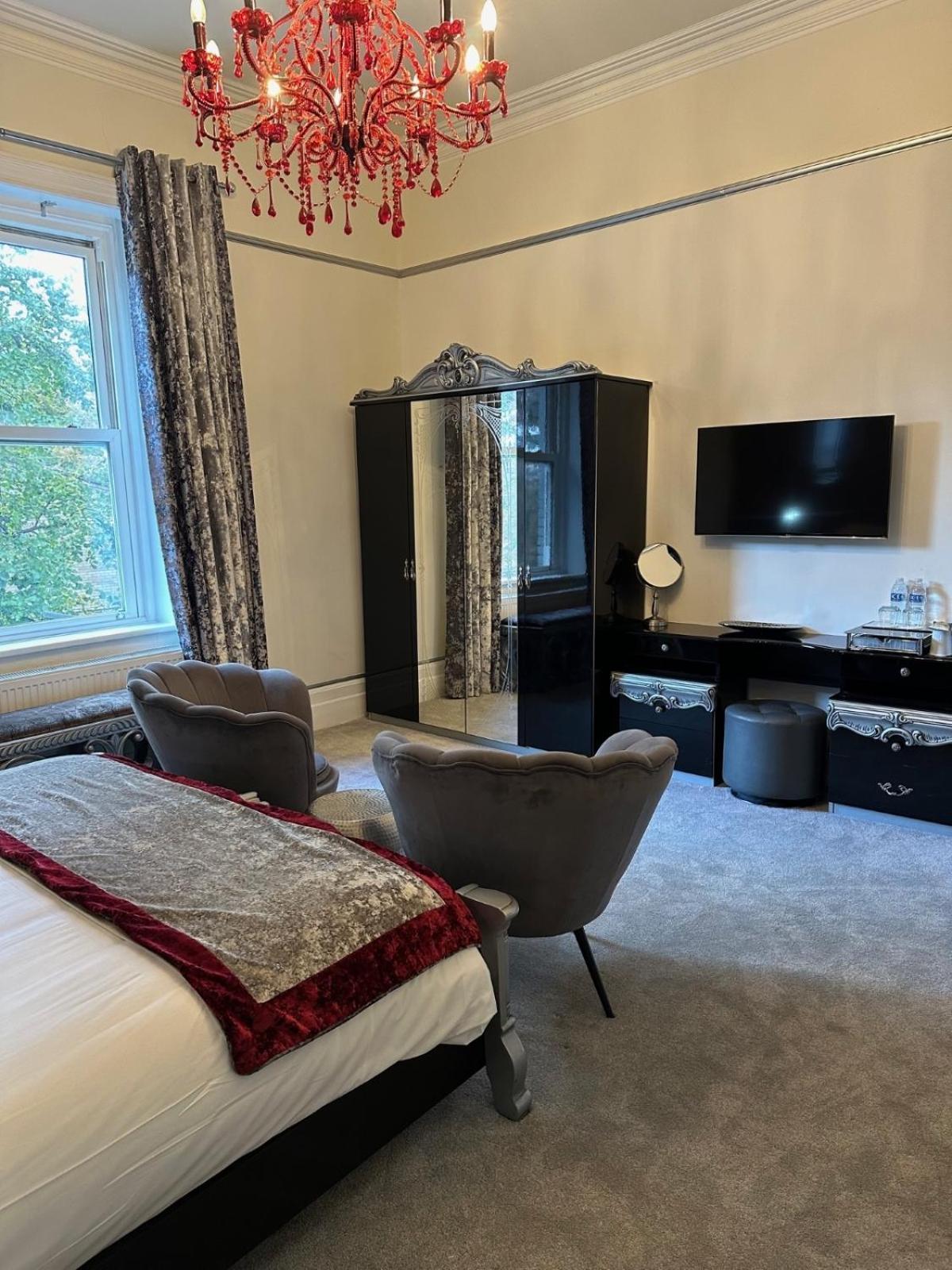 Large Executive Room
