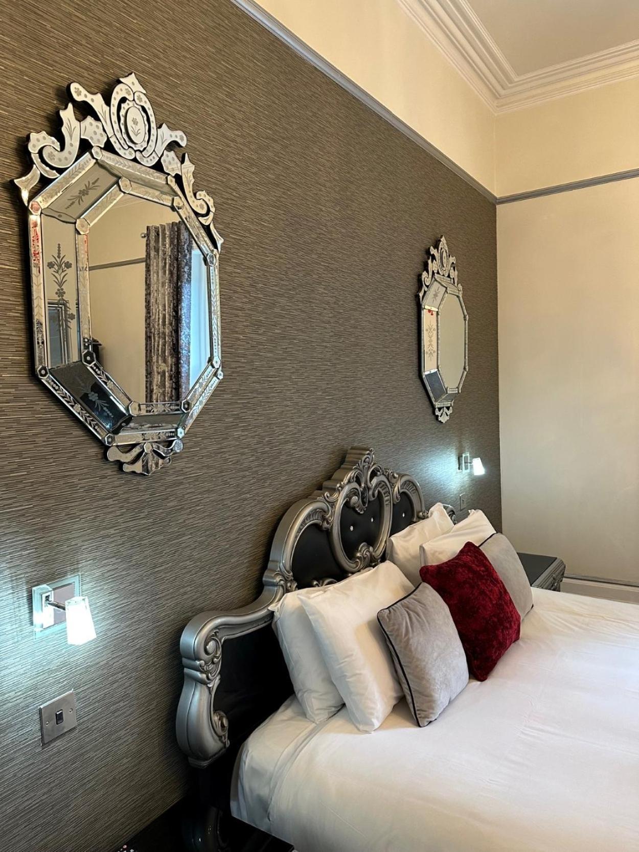 Large Executive Room