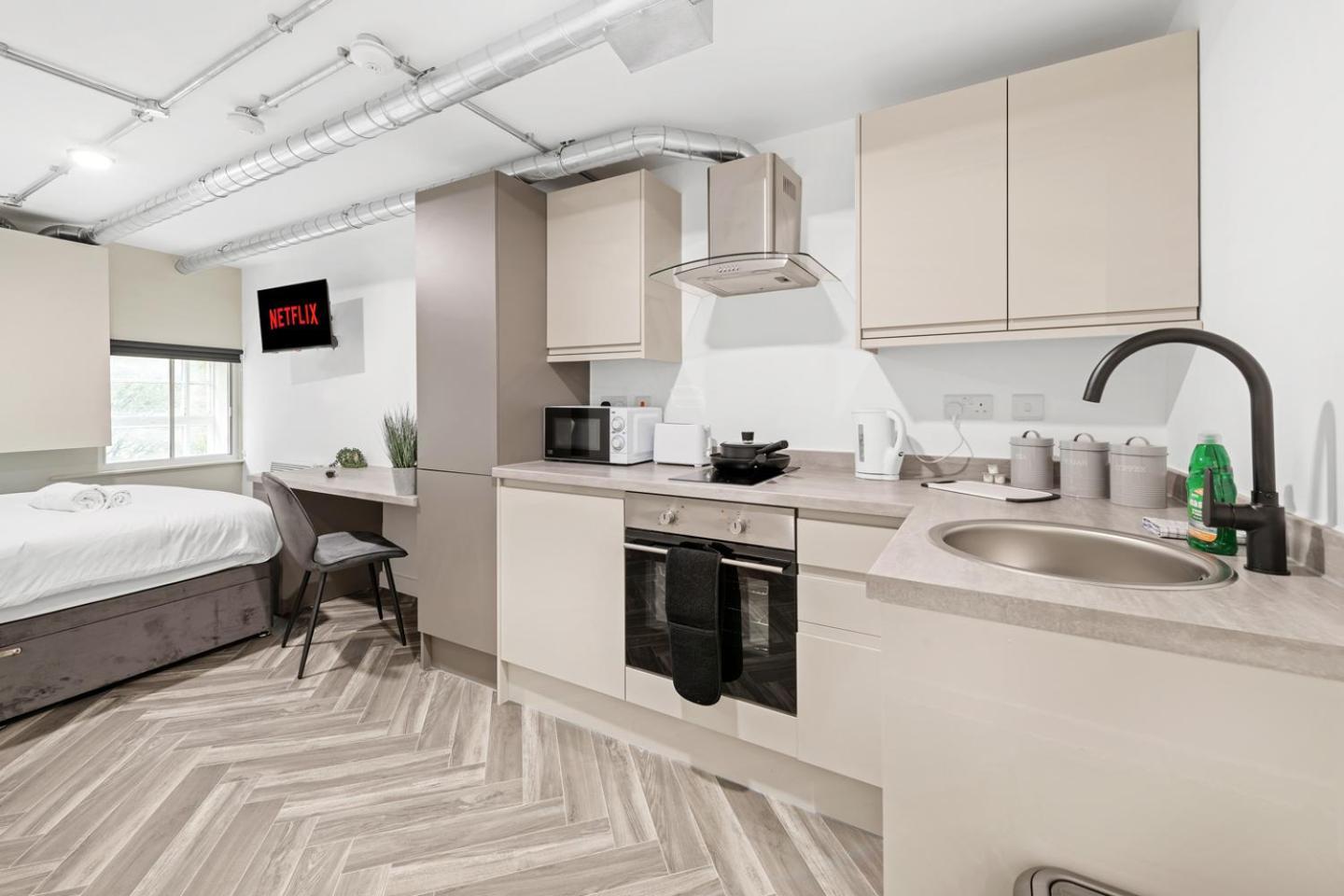 Studio Apartment