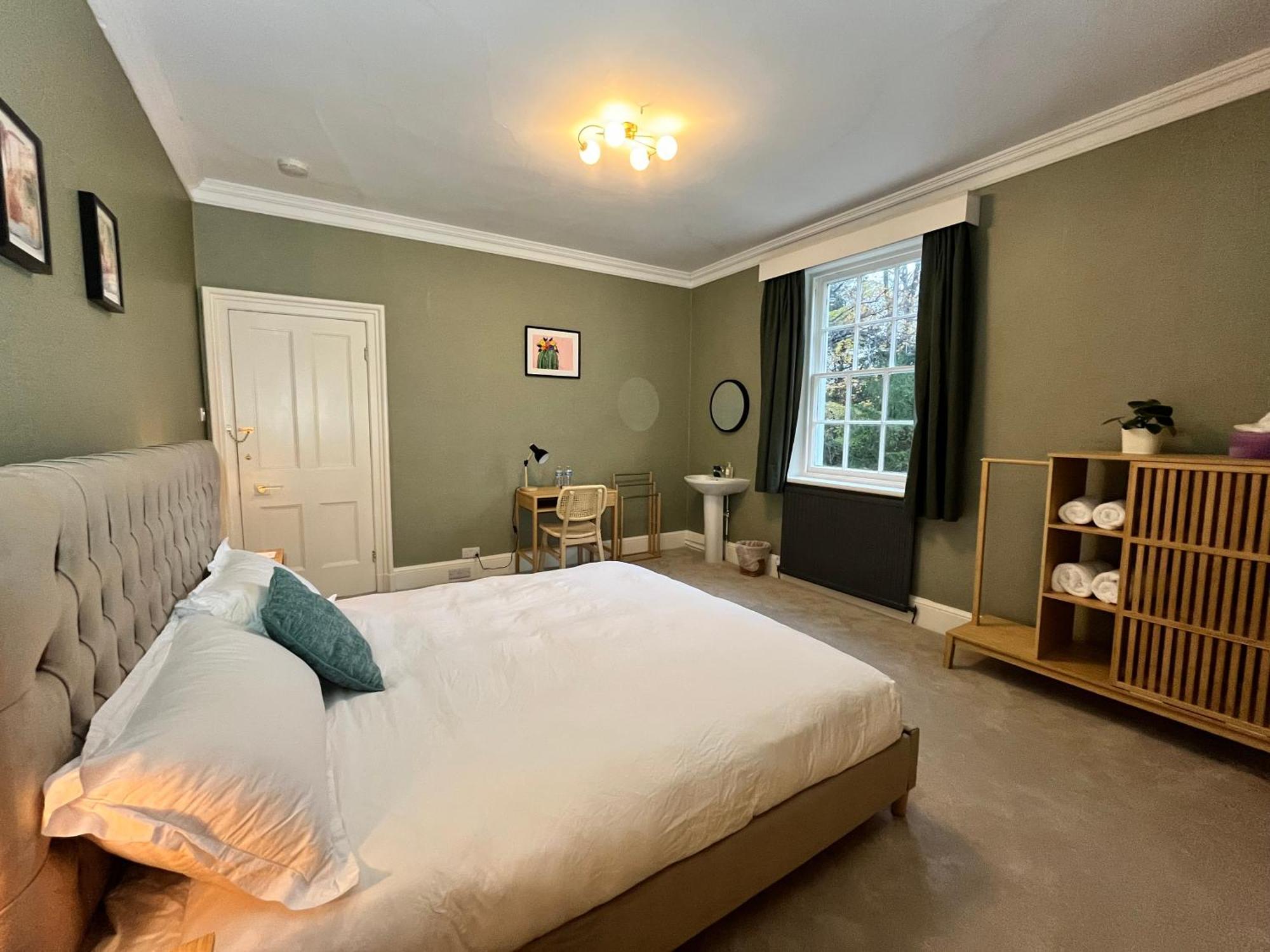 King Room Garden View