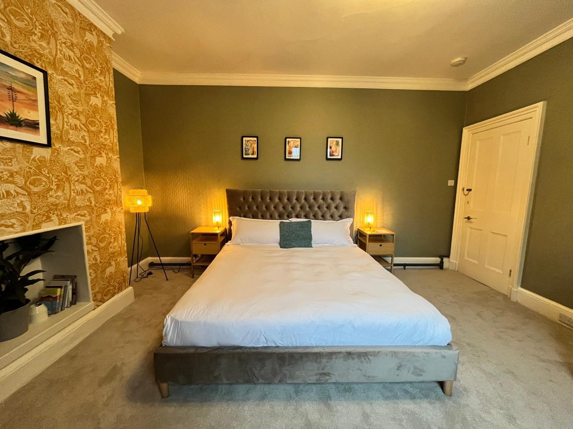 King Room Garden View
