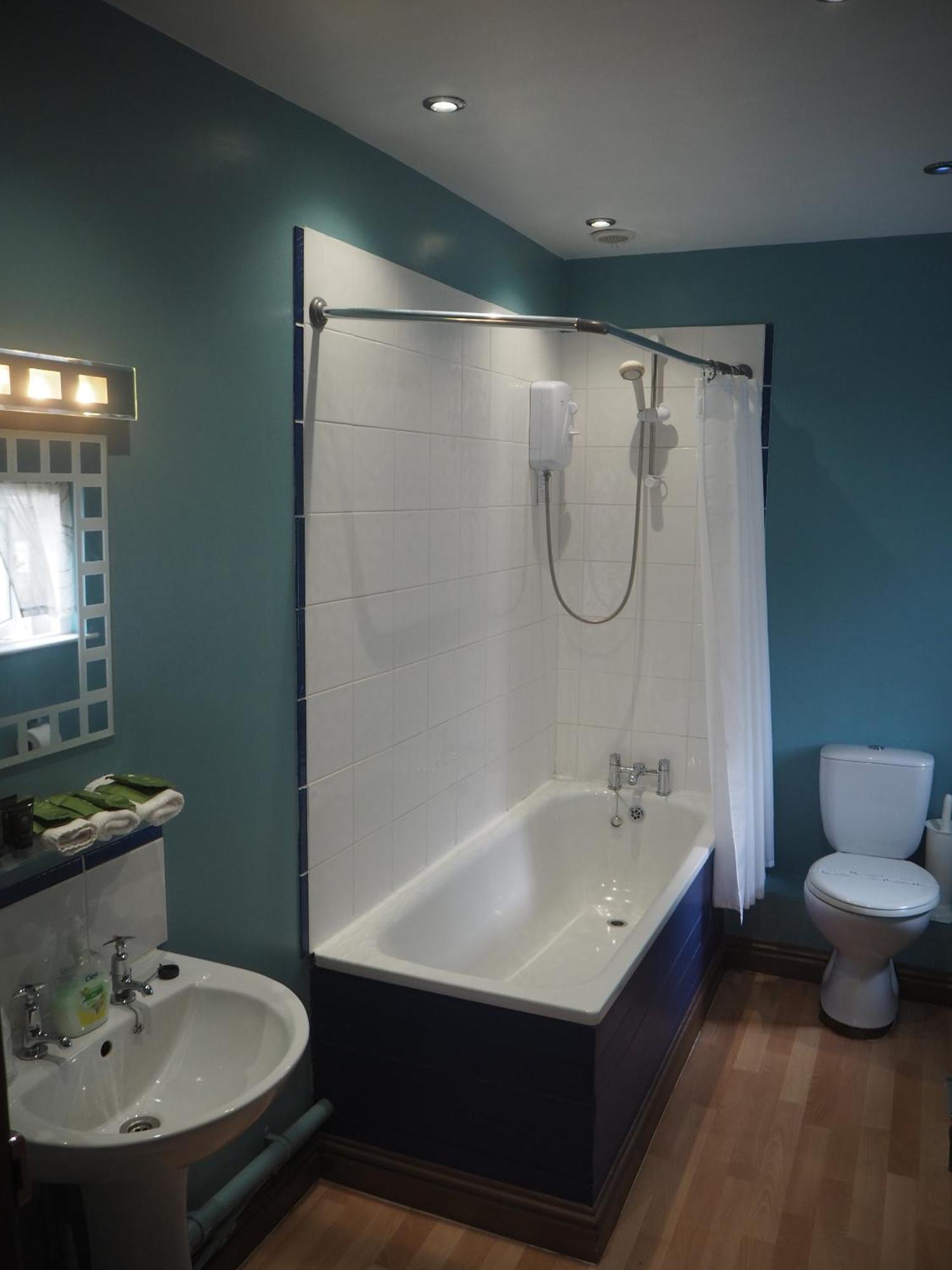 Double Room Private Bathroom