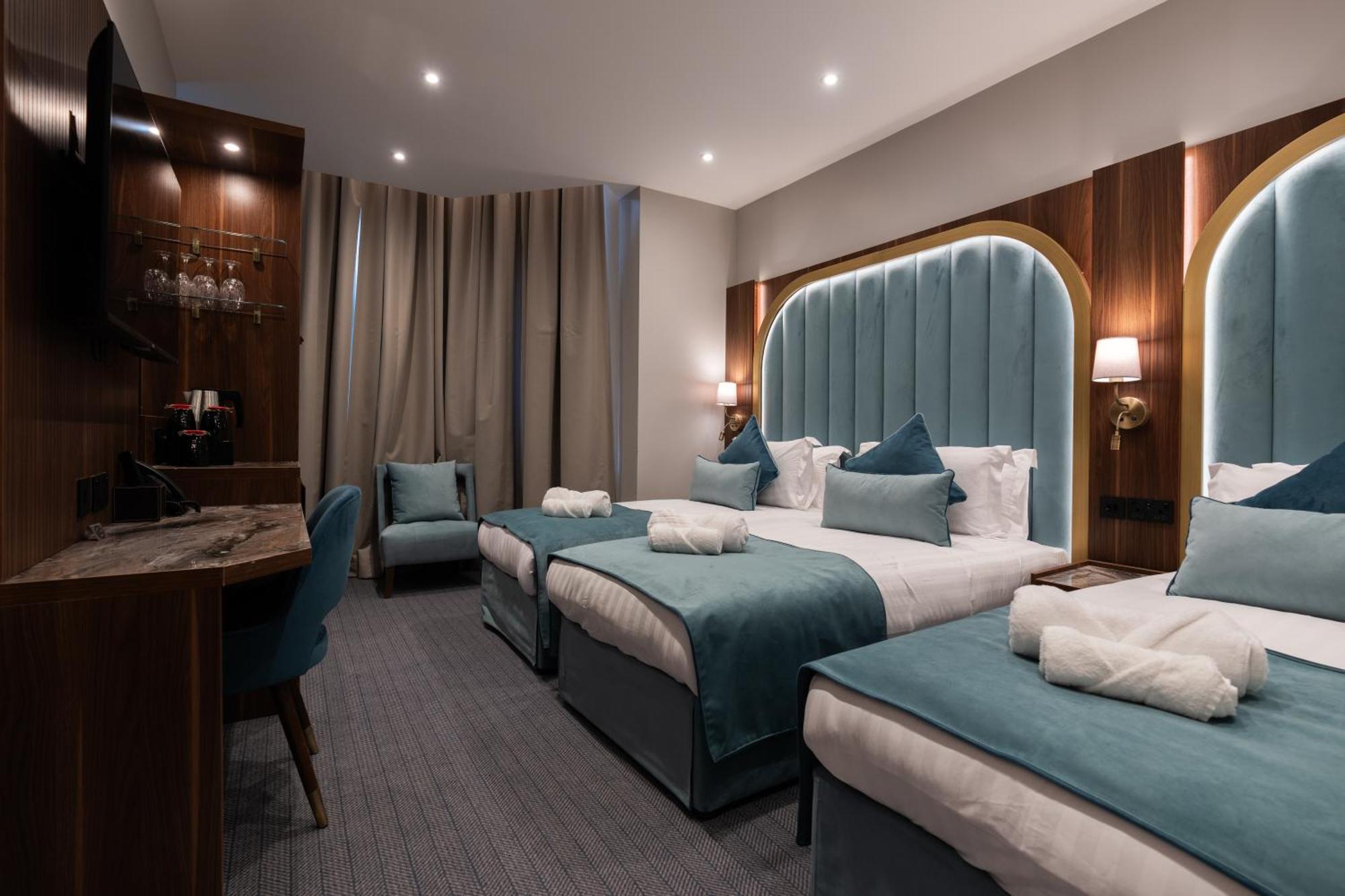 Deluxe Triple Room