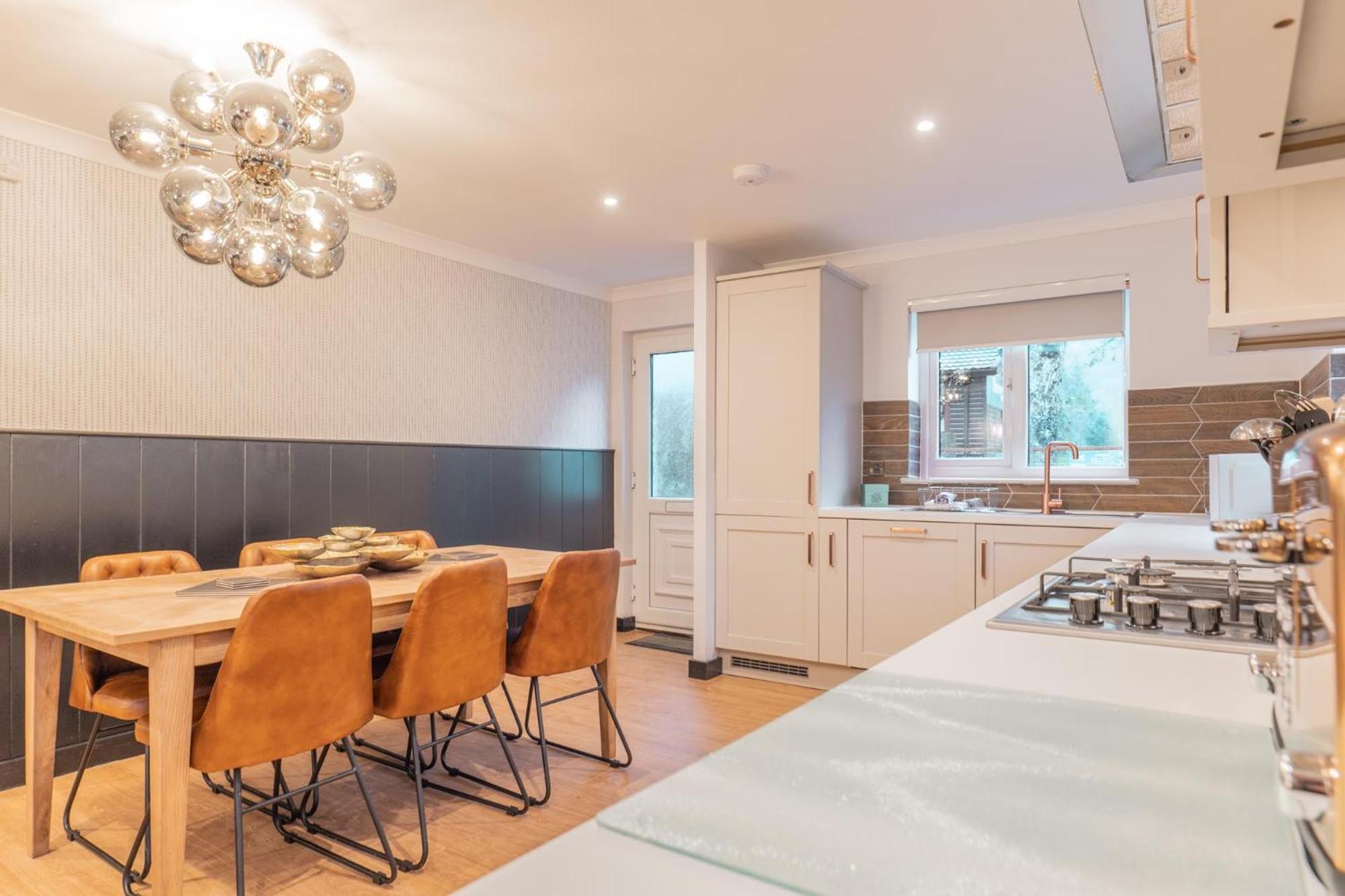 Pet friendly Hot Tub Cottage 2 Bed