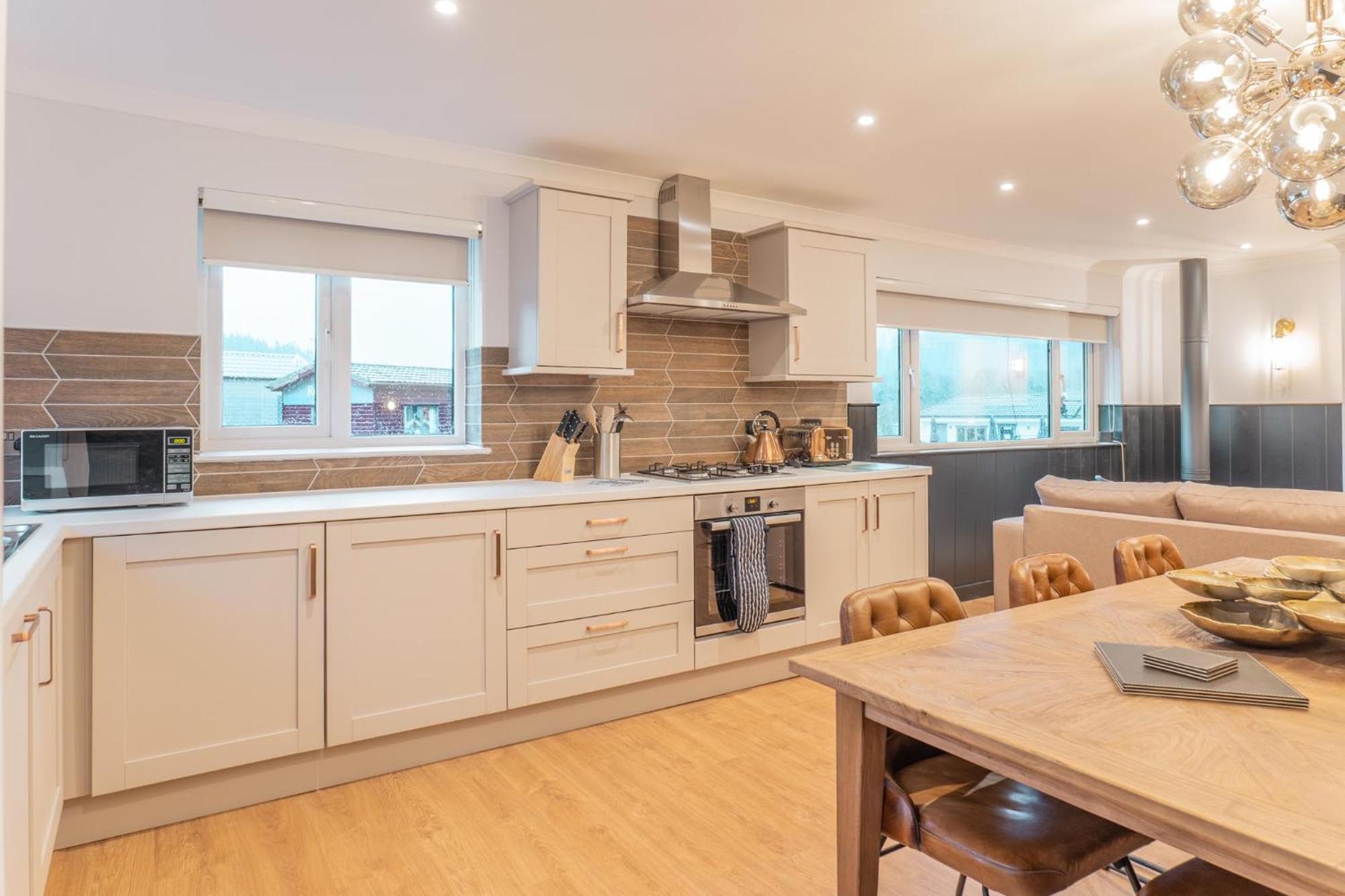 Pet friendly Hot Tub Cottage 2 Bed
