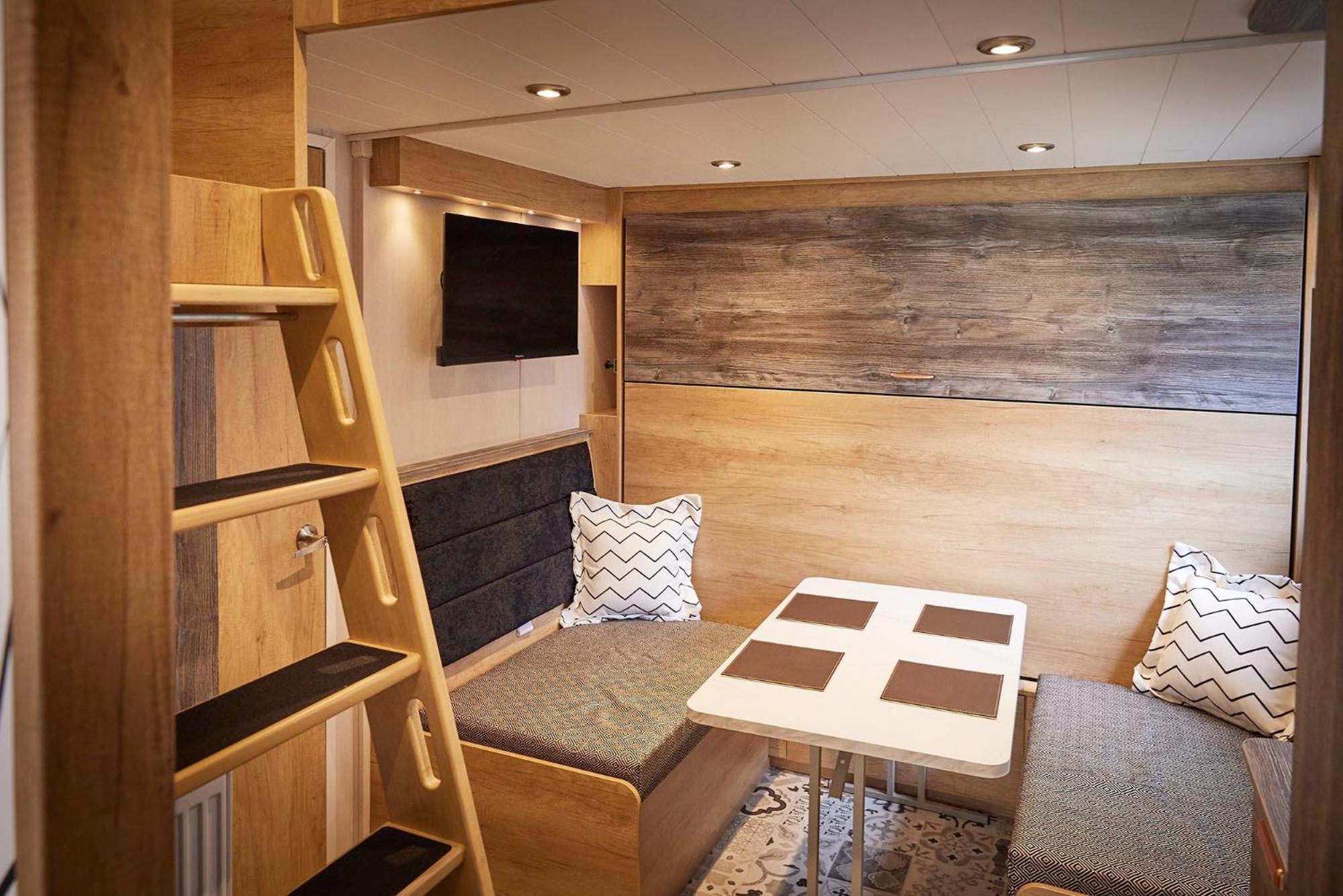 Pet friendly Hot Tub Forest Pods