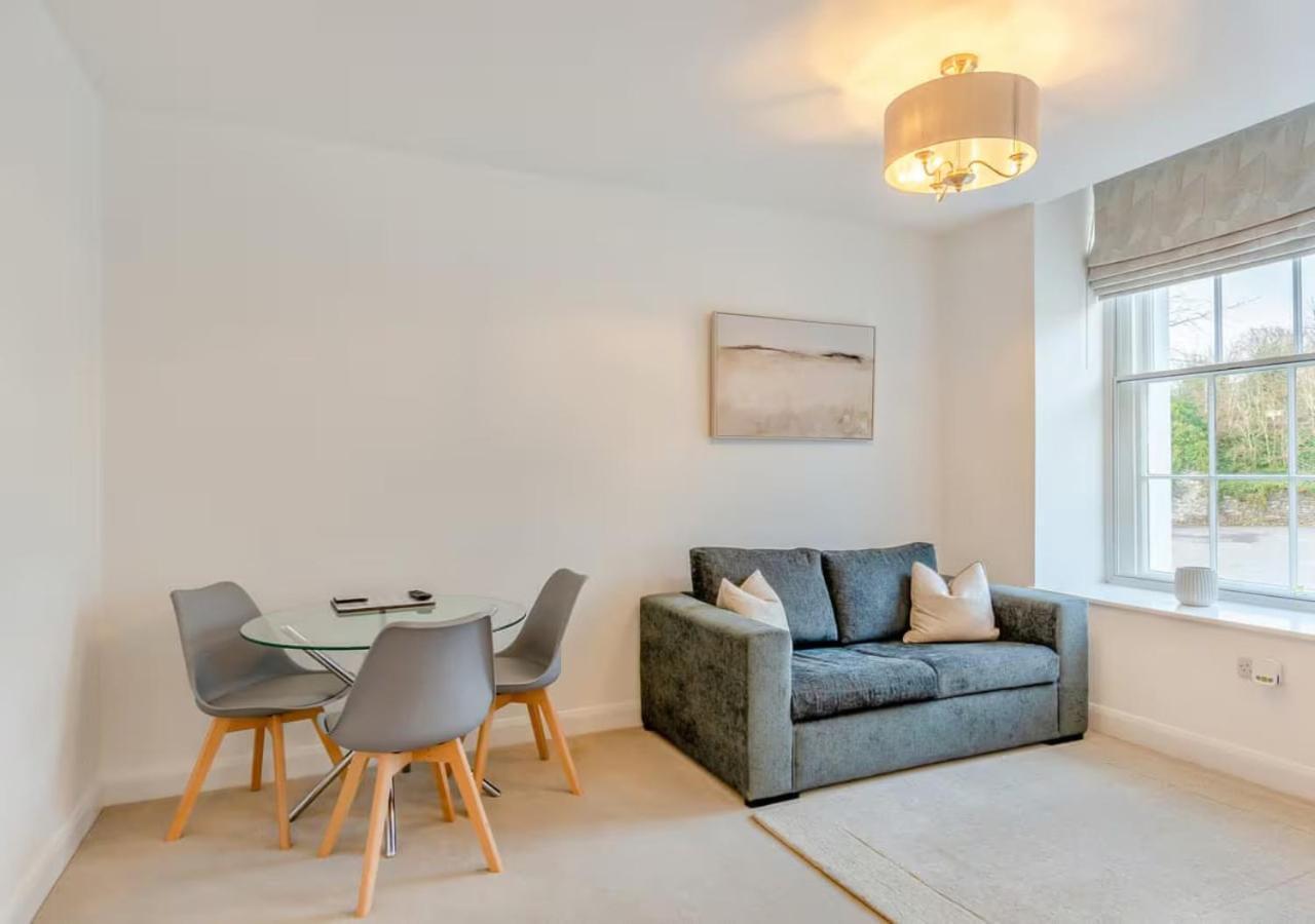 Deluxe Double Pet-Friendly Room