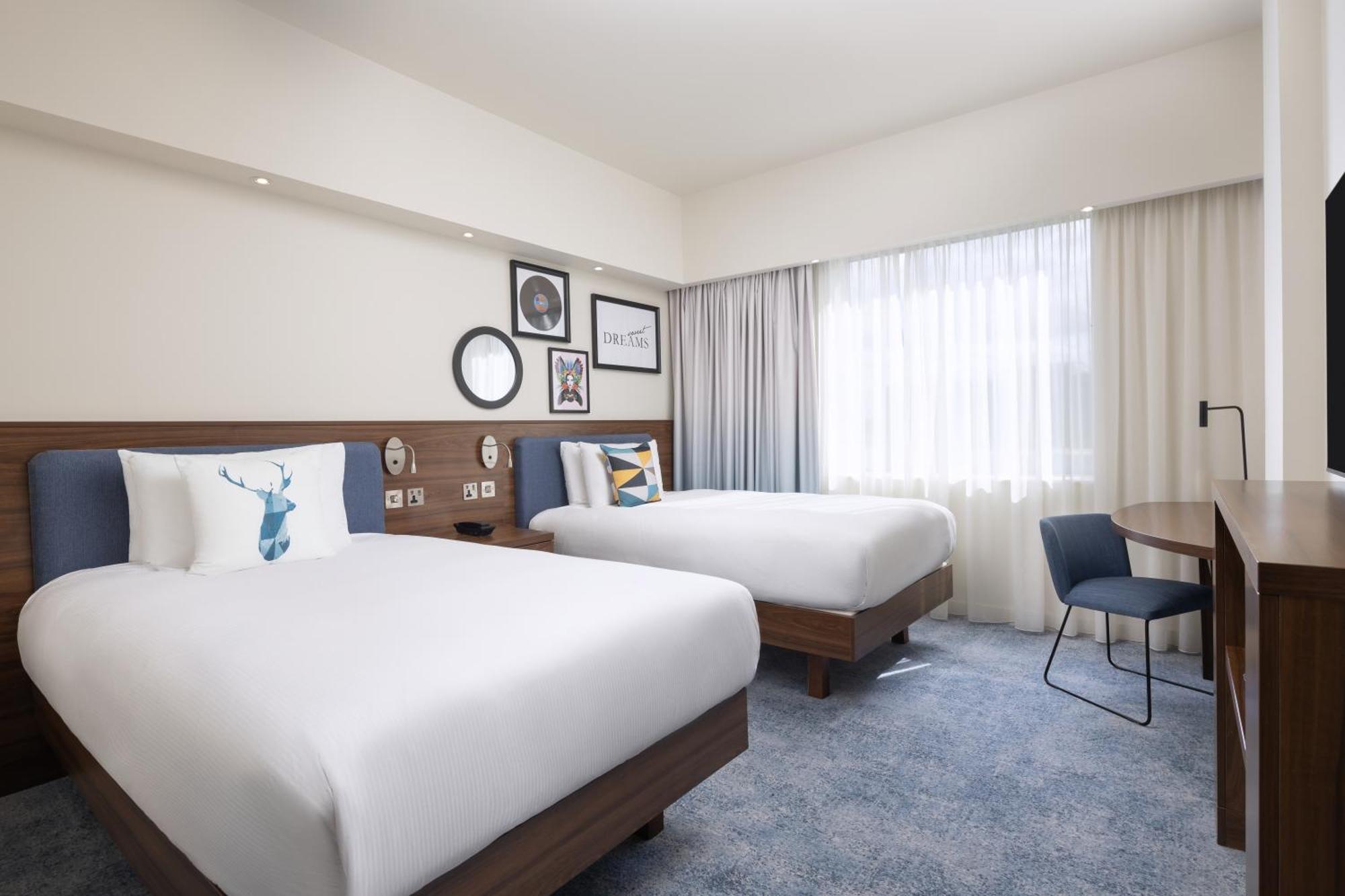 Twin Room,1641029316:JPEG